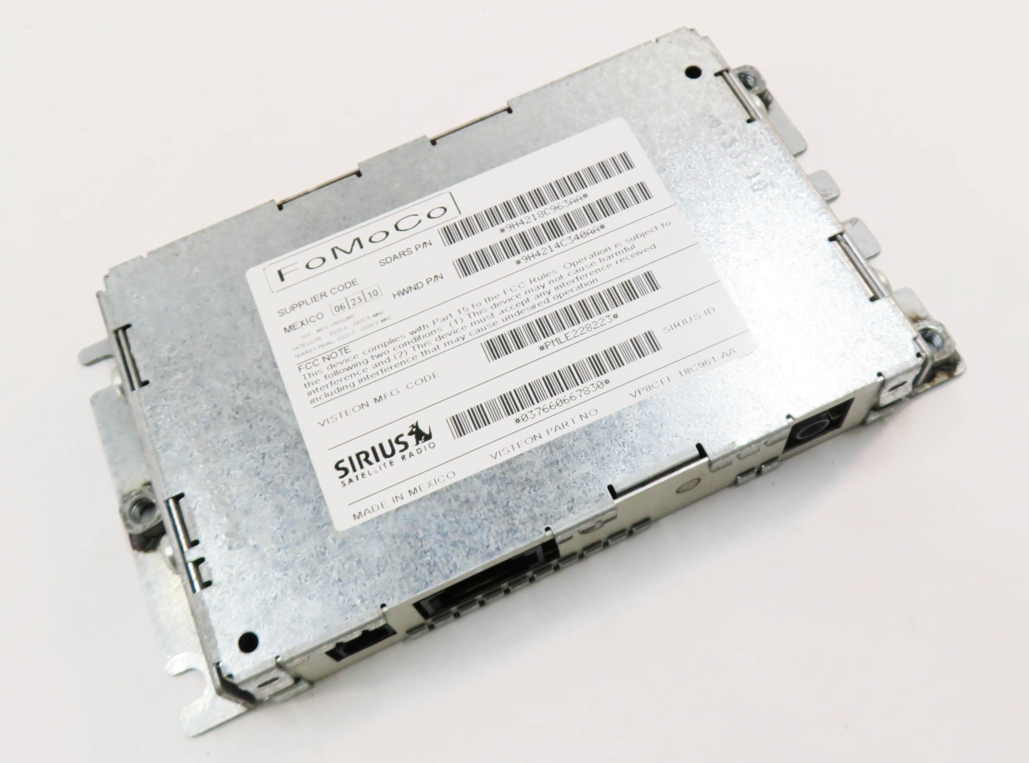 2011 LAND ROVER LR4 - SIRIUS SATELLITE RADIO CONTROL MODULE — exact item pictured
