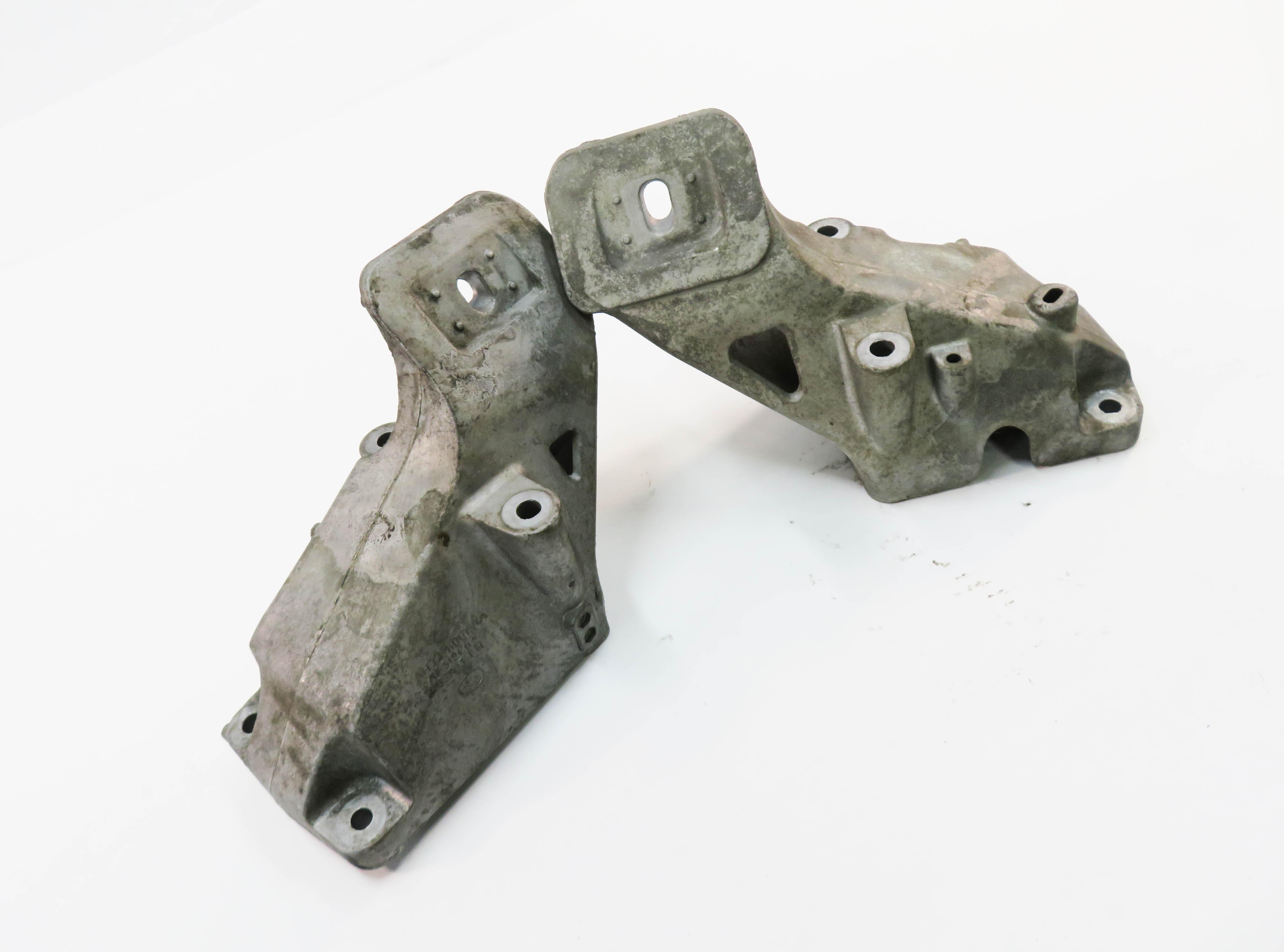 2011 LAND ROVER LR4 - 5.0L AJ133 V8 MOTOR LEFT & RIGHT ENGINE MOUNT BRACKET SET — exact item pictured