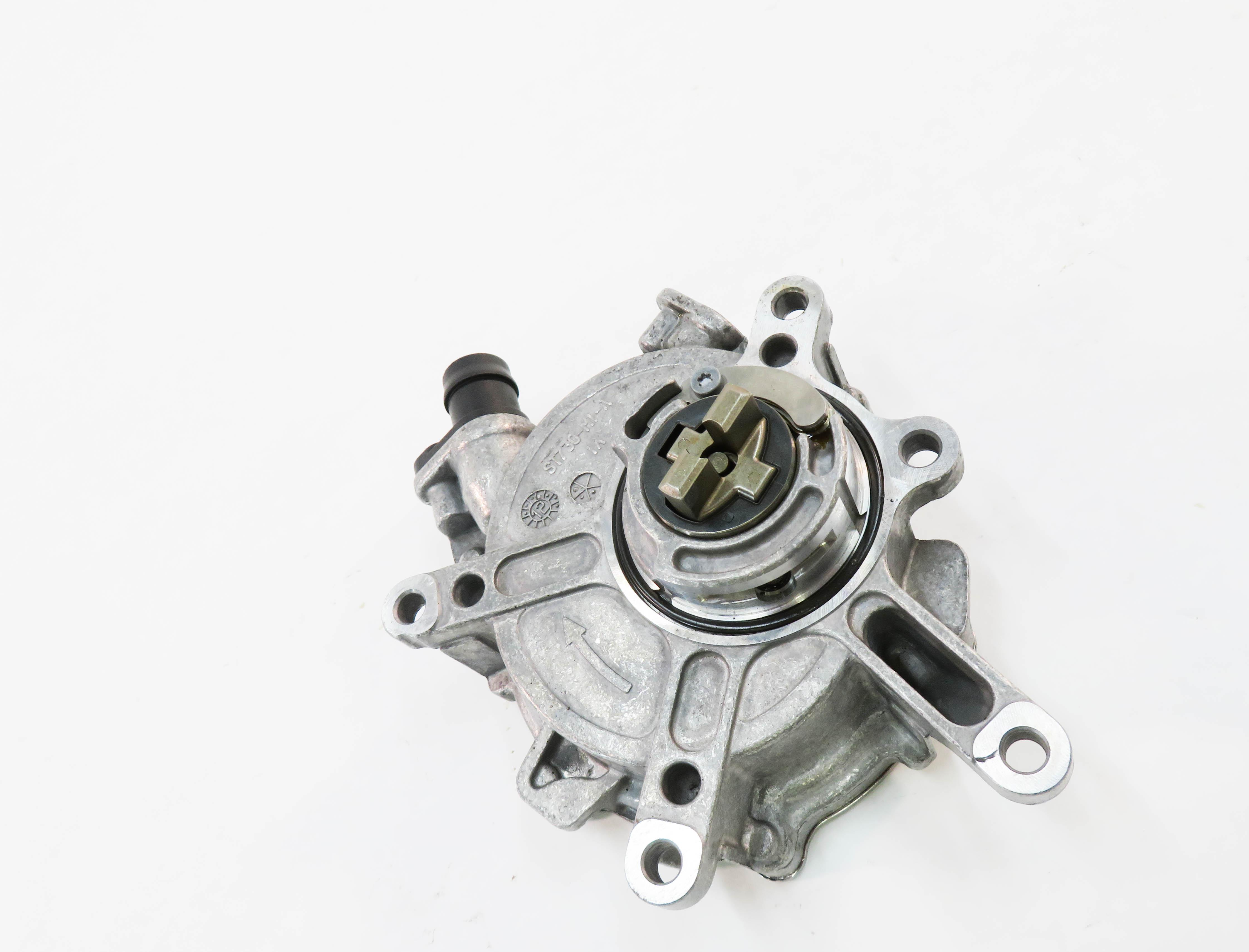 11-20 MERCEDES CL550 GL450 GL550 ML350 ML550 S400 S550 S600 SL550 - VACUUM PUMP — exact item pictured