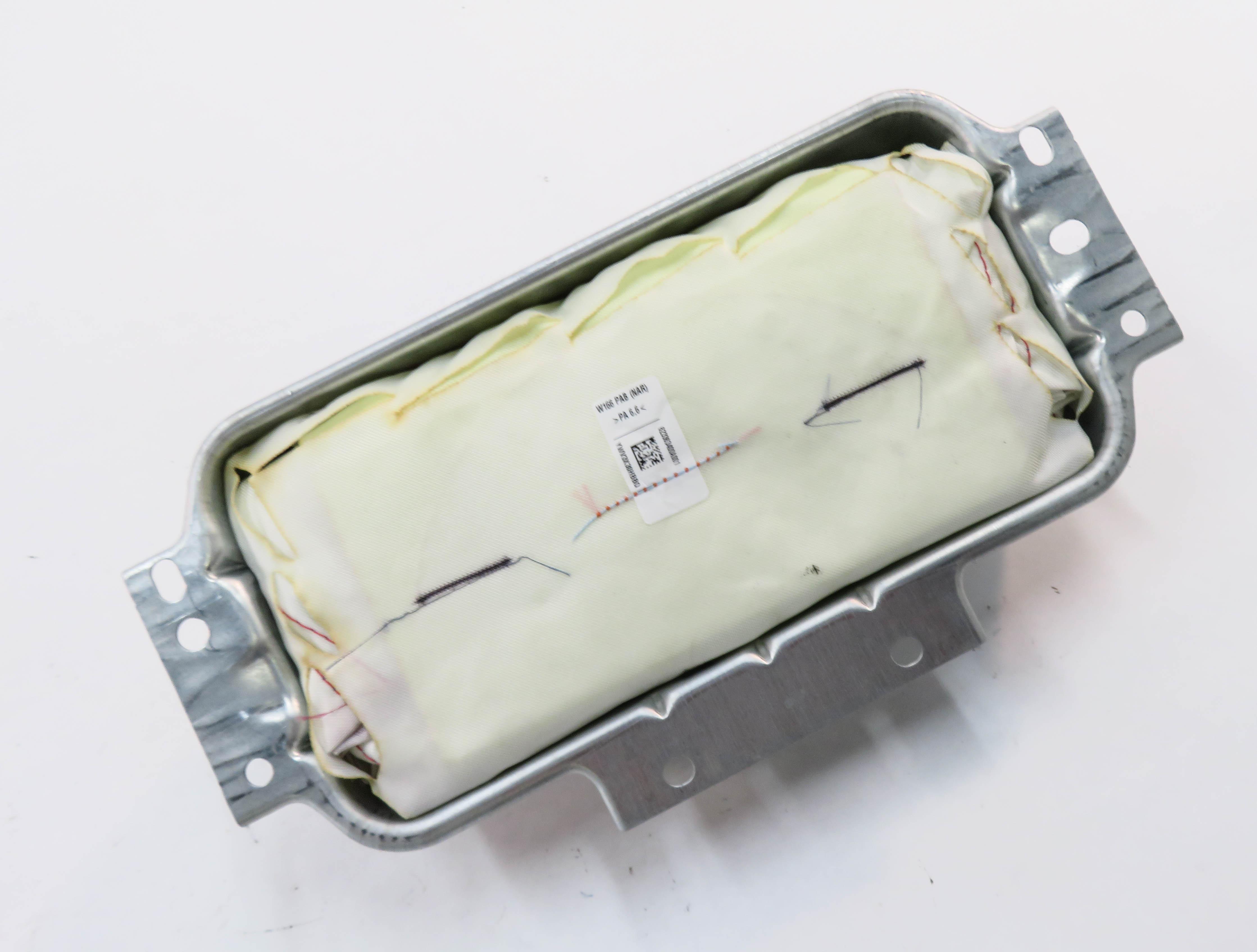 12-19 MERCEDES GL350 GL450 GL550 ML350 ML550 (W166 X166) PASSENGER DASH AIRBAG — exact item pictured