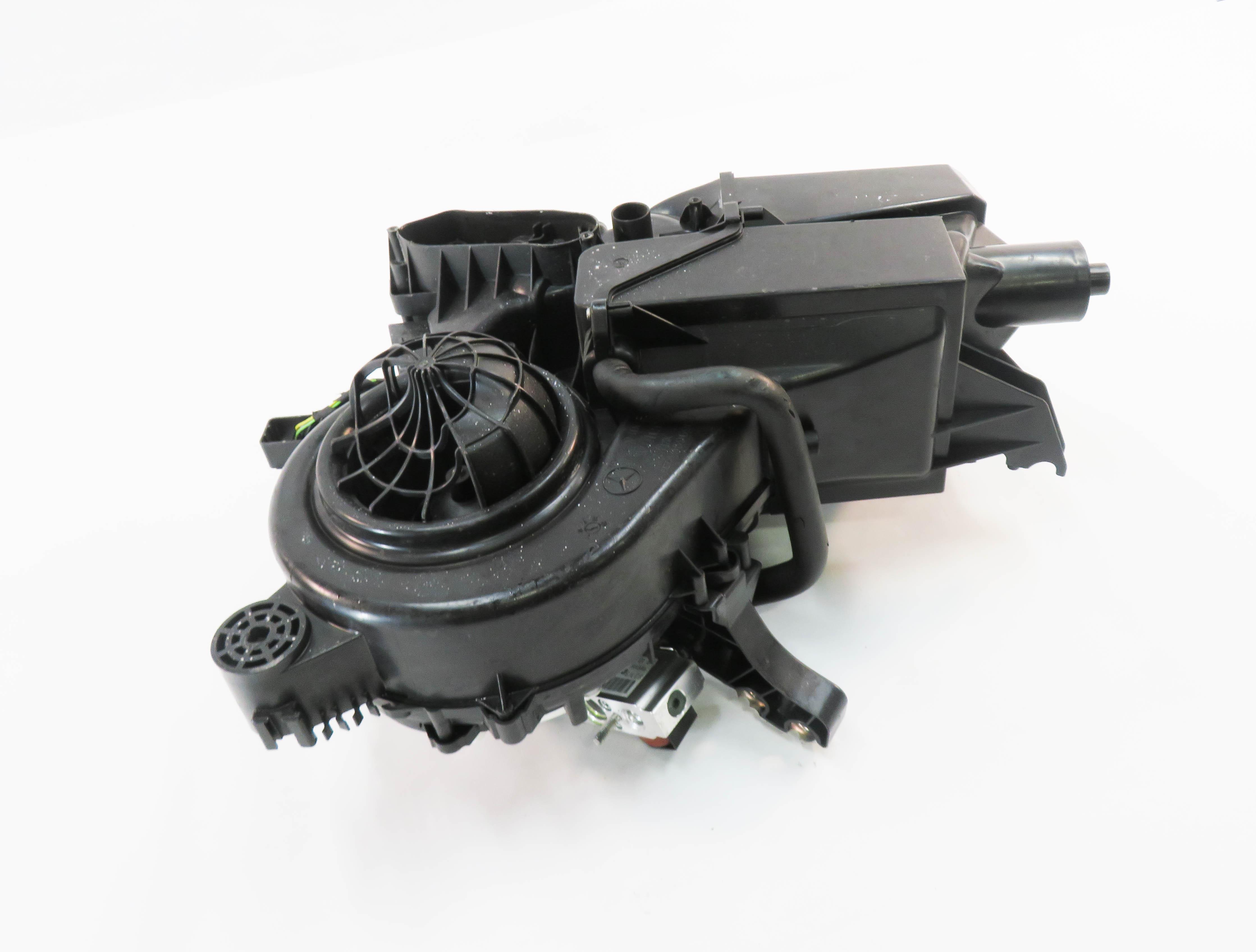 13-19 MERCEDES GL350 GL450 GL550 GLS350 GLS450 (W166 X166) REAR A/C BLOWER MOTOR — exact item pictured