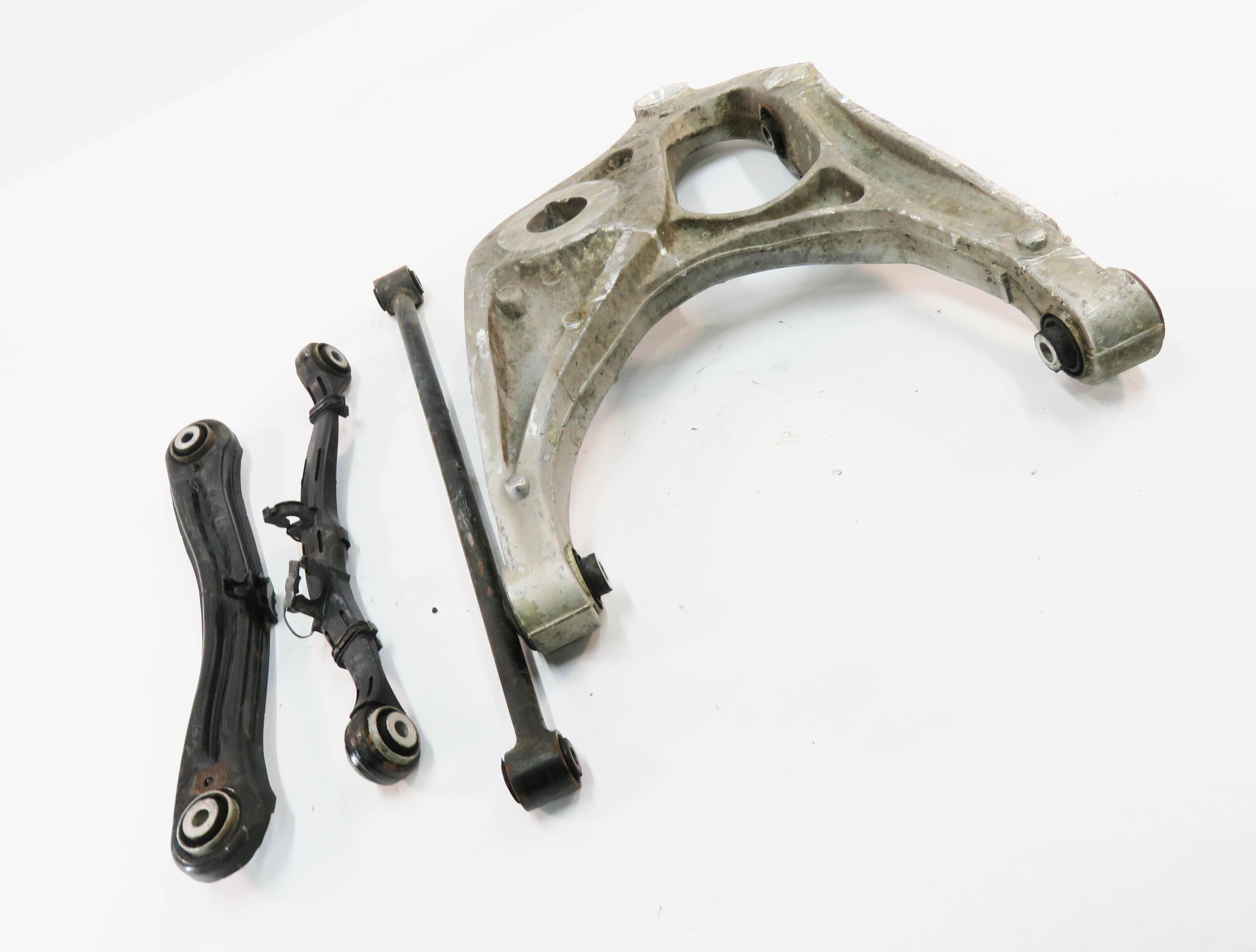12-19 MERCEDES GL350 GL450 GL550 ML350 (W166 X166) RIGHT REAR CONTROL ARM SET — exact item pictured