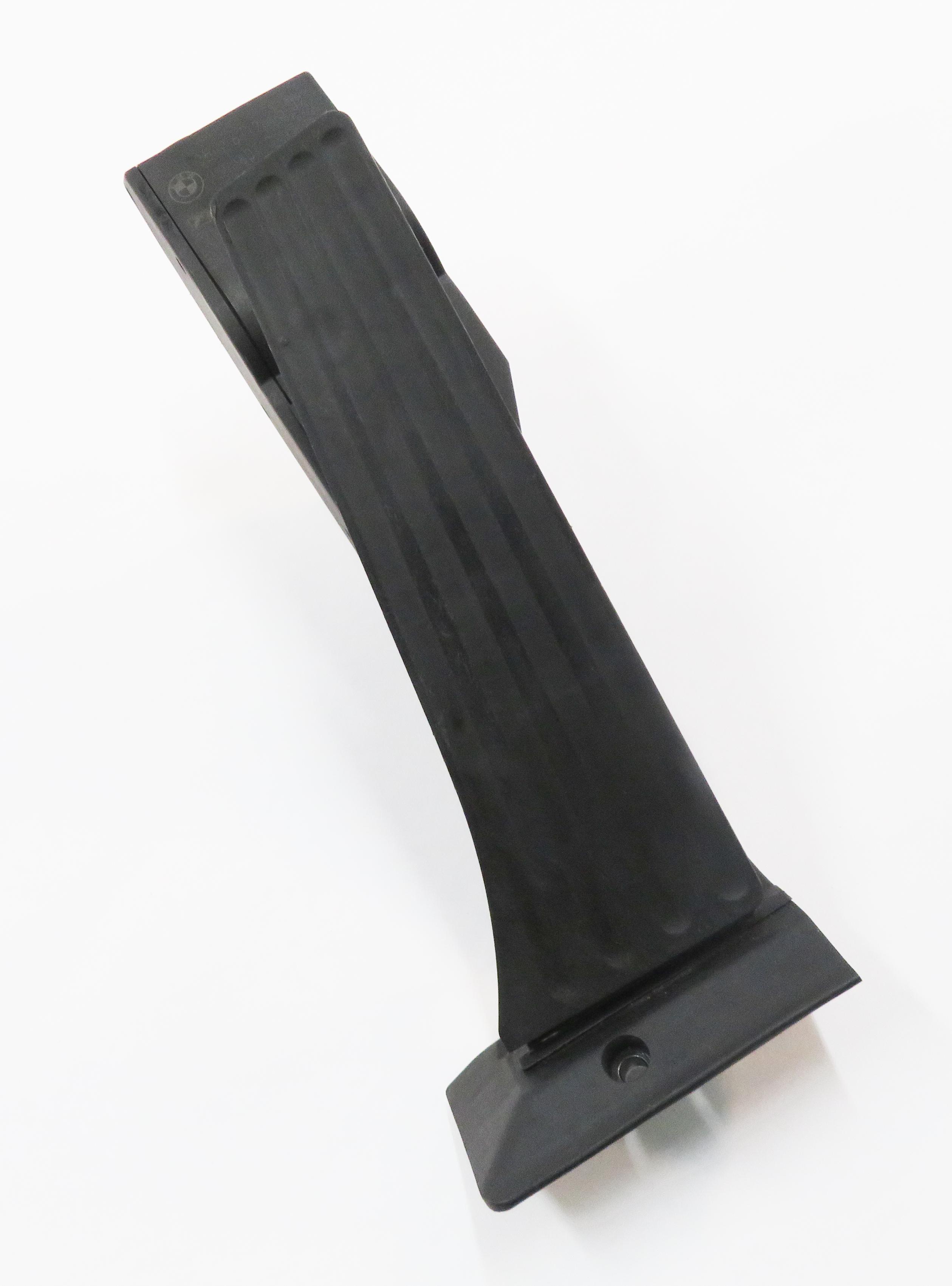 2007 BMW Z4 (E85) GAS PEDAL FUEL THROTTLE ACCELERATOR FOOT PEDAL — exact item pictured