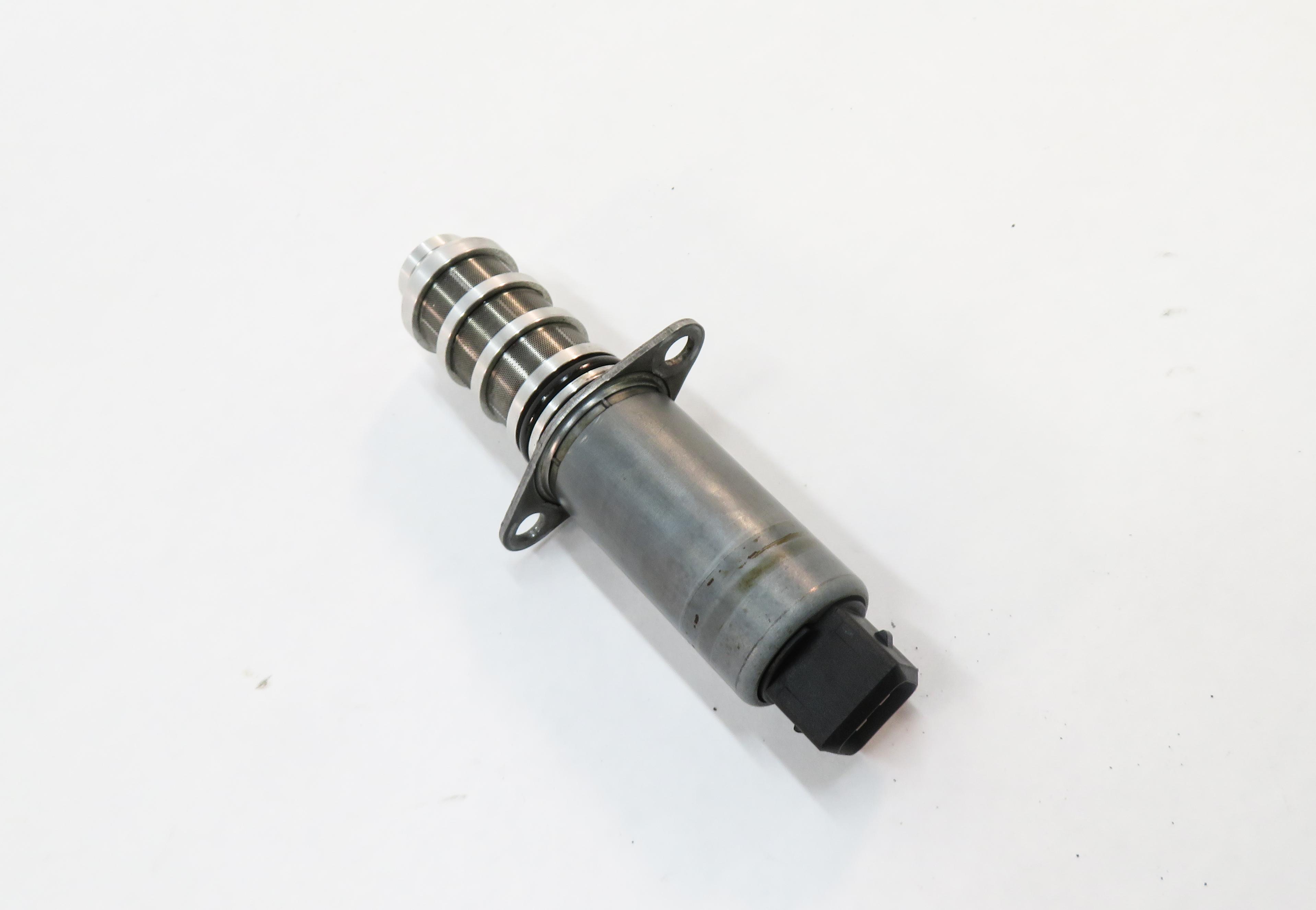 2008 PORSCHE CAYENNE (957) 4.8L M48 V8 TURBO ENGINE - CAMSHAFT TIMING SOLENOID — exact item pictured