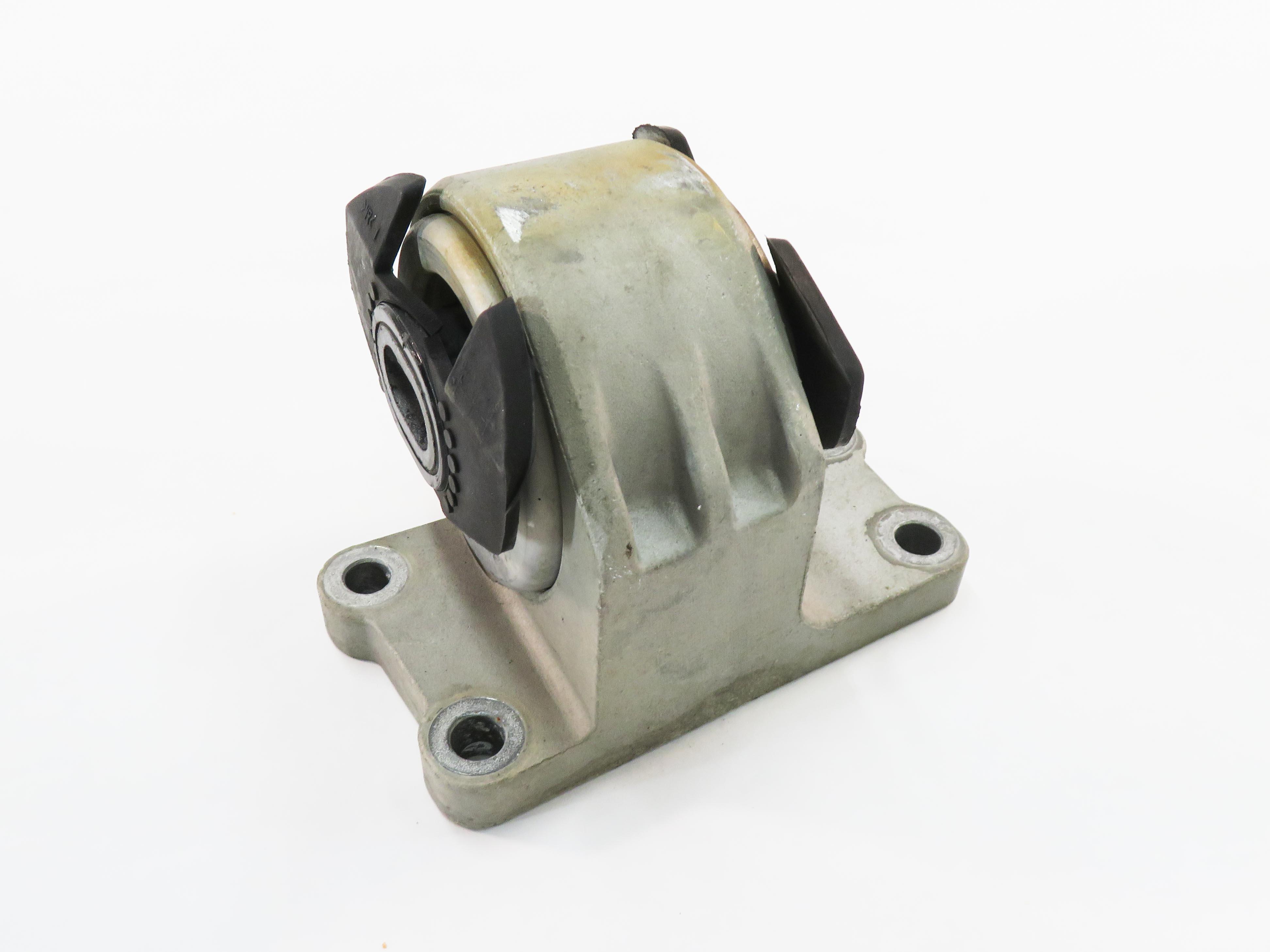 2012 RANGE ROVER SPORT (L320) 5.0L AJ133 V8 ENGINE - TRANSMISSION MOUNT BRACKET — exact item pictured