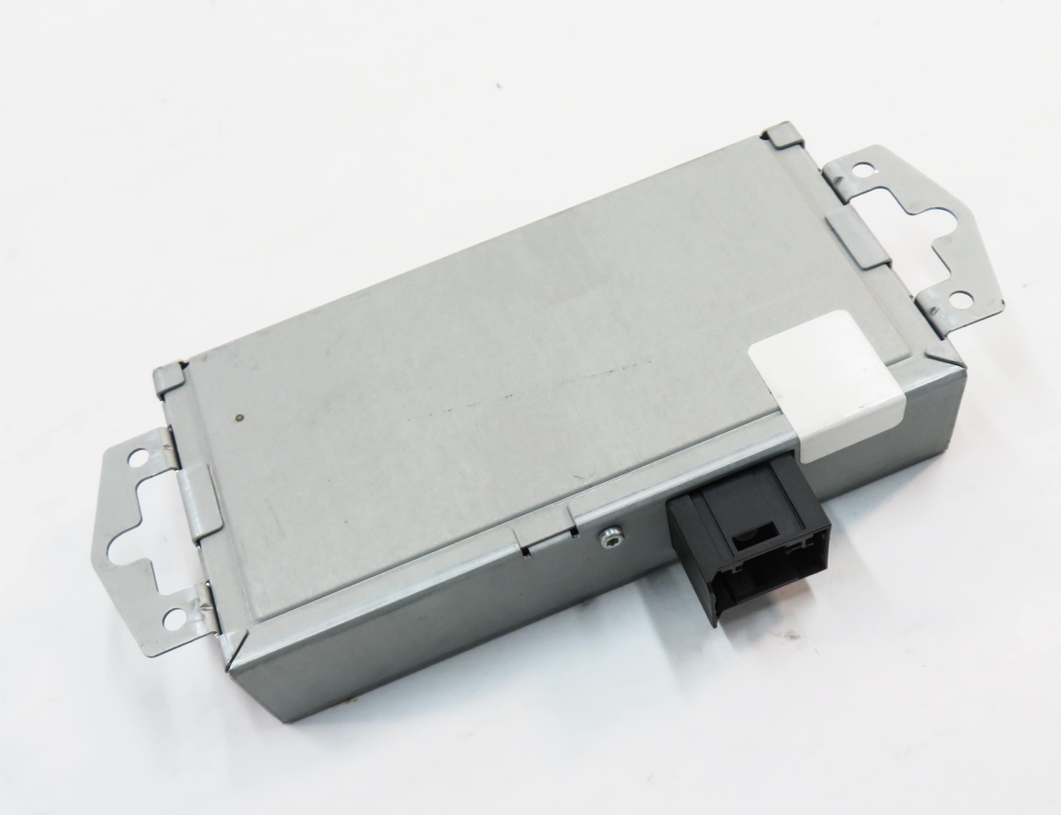 10-14 LAND ROVER LR4 - RANGE ROVER SPORT (L320 L322) i-POD USB INTERFACE MODULE — exact item pictured