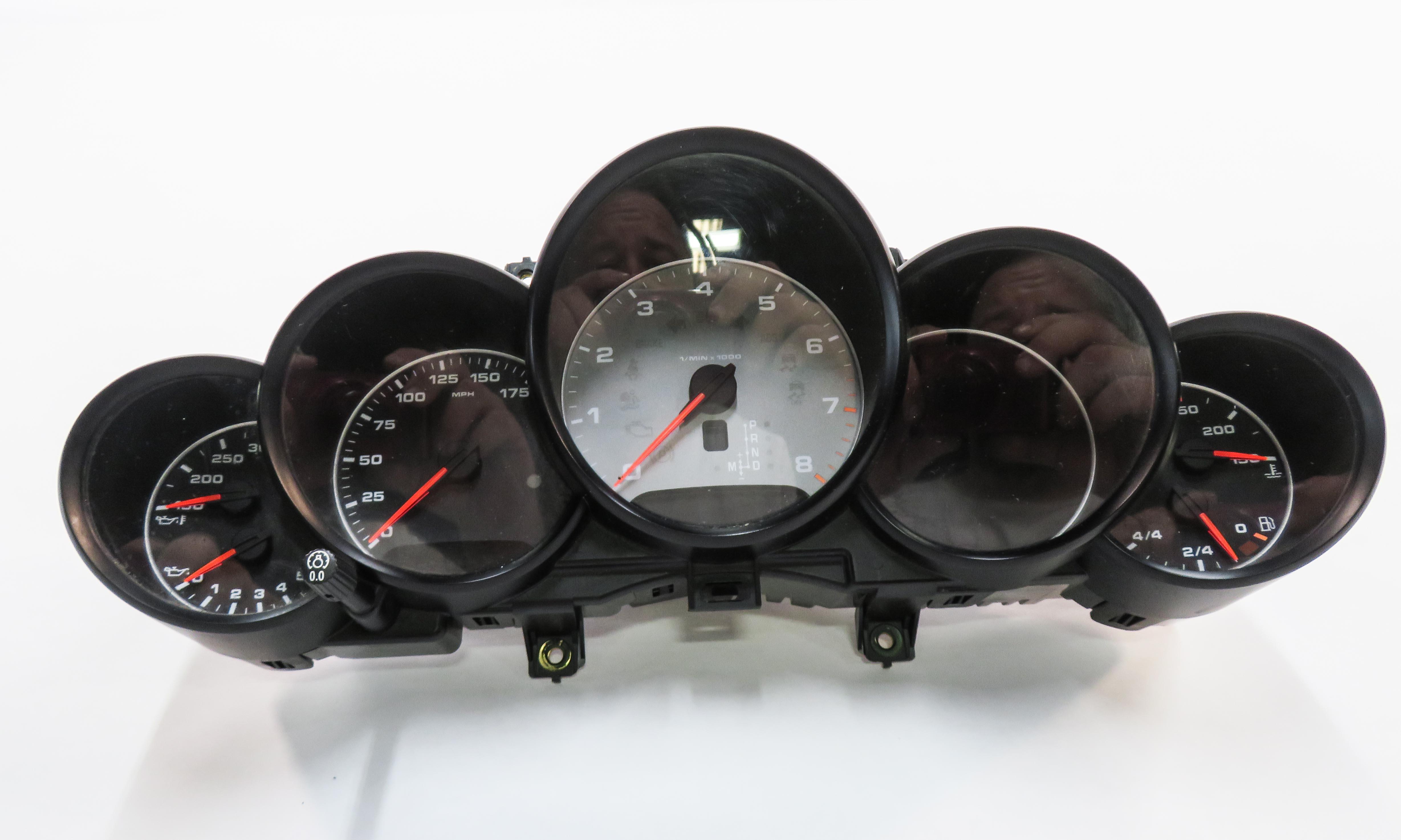 2011-2012 PORSCHE CAYENNE (958) 4.8L - SPEEDOMETER INSTRUMENT GAUGE CLUSTER 186k — exact item pictured