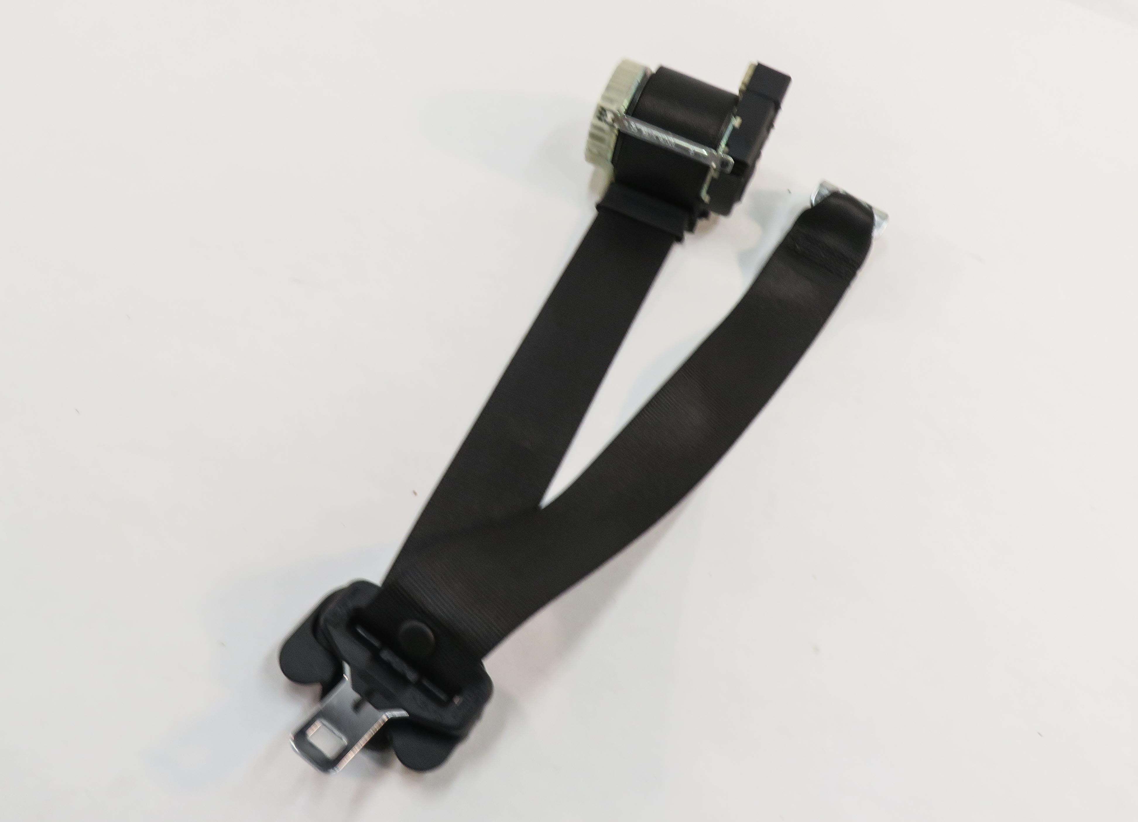 2012 RANGE ROVER (L322) RIGHT REAR SEAT SEATBELT RETRACTOR (BLACK) — exact item pictured