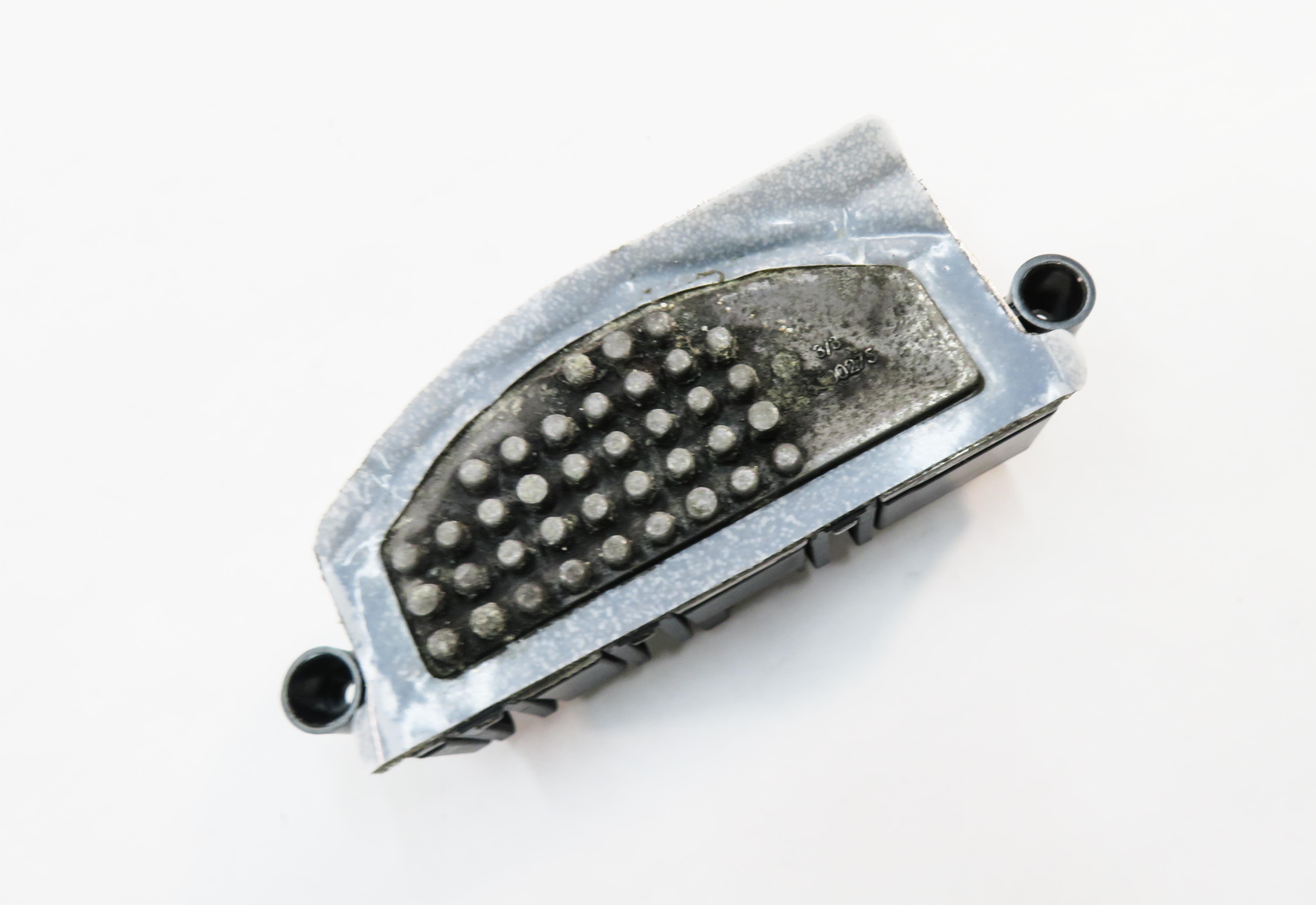 2014 AUDI Q5 (B8 8R) FRONT HEATER A/C BLOWER FAN MOTOR SPEED RESISTOR — exact item pictured