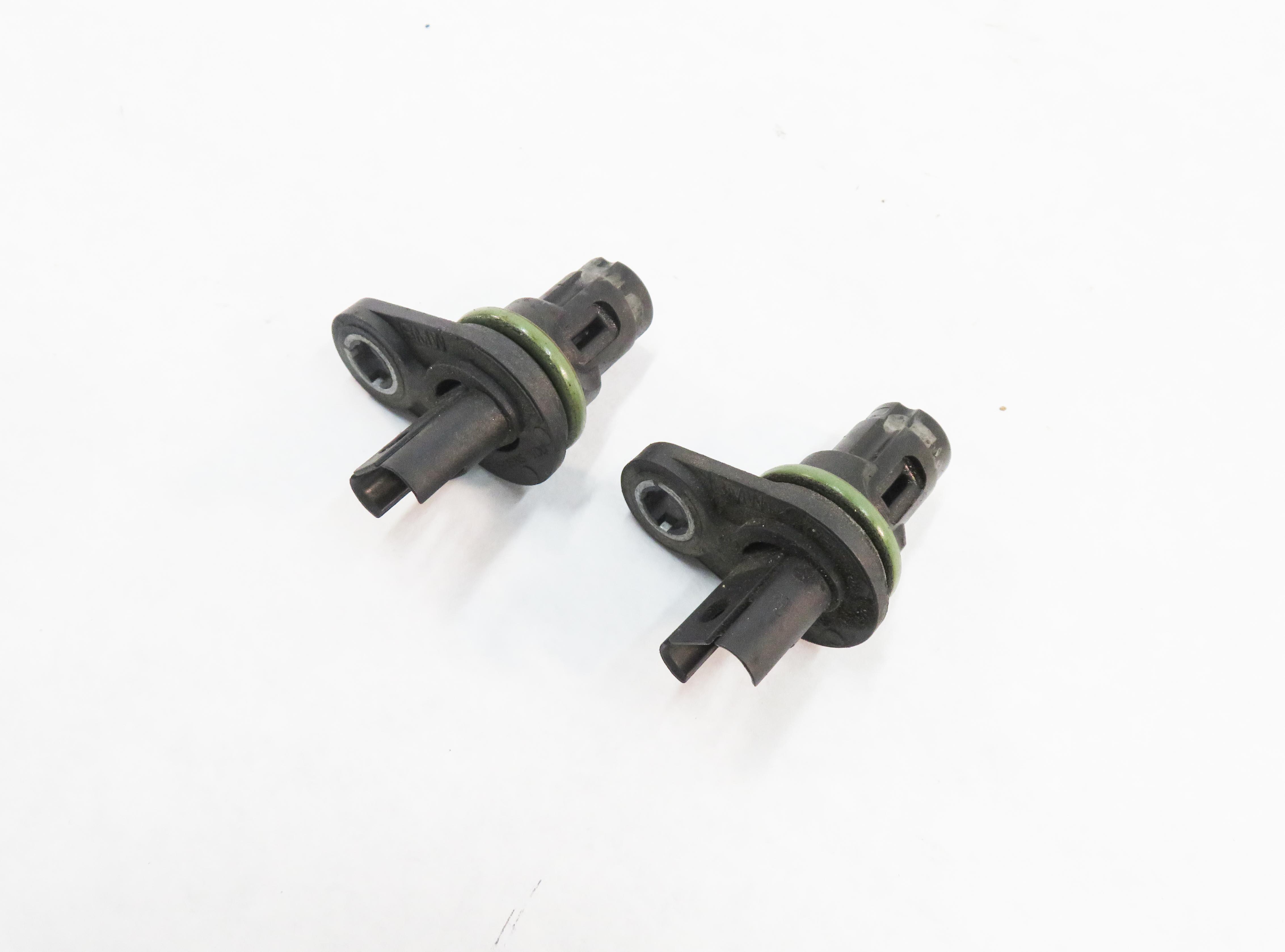 2012 BMW 550i (F10) 4.4L N63 TWIN TURBO ENGINE - CAMSHAFT CAM POSITION SENSOR — exact item pictured