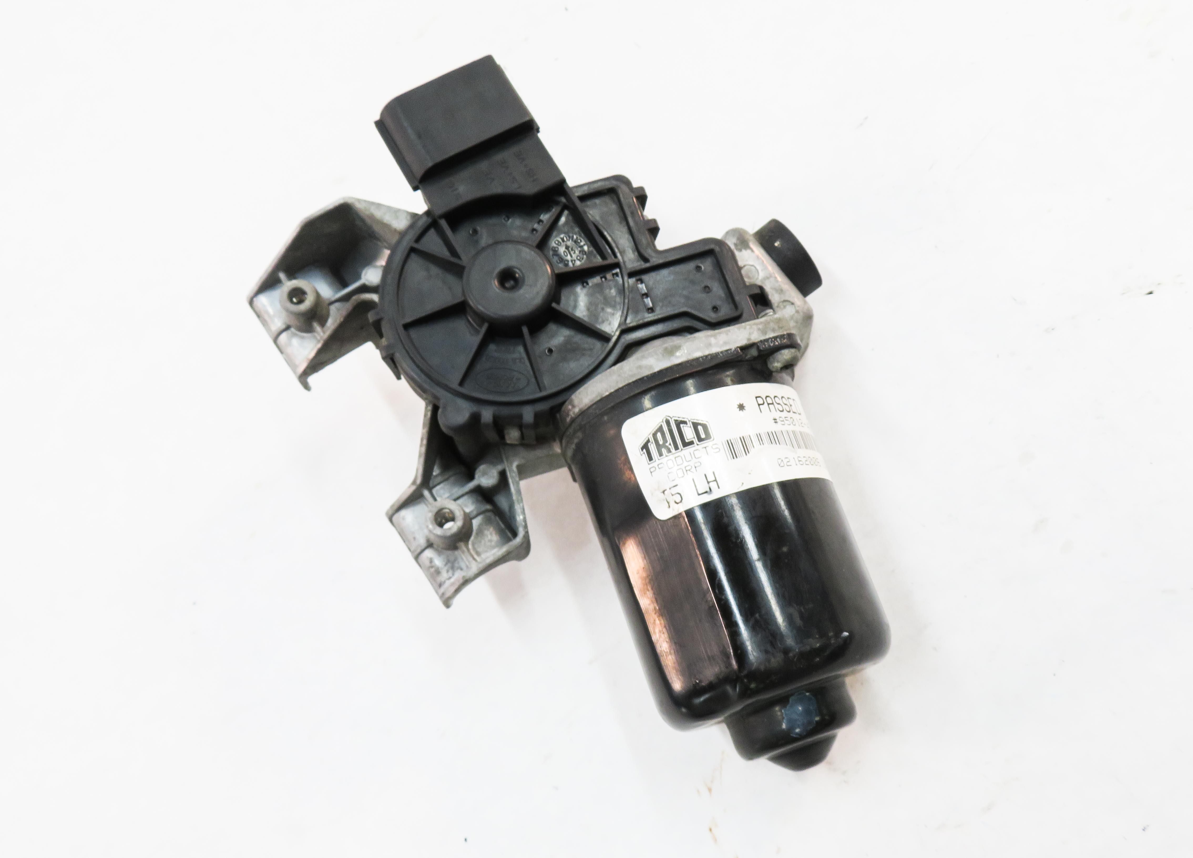 05-16 LAND ROVER LR3 LR4 - RANGE ROVER SPORT (L320) FRONT WINDSHIELD WIPER MOTOR — exact item pictured