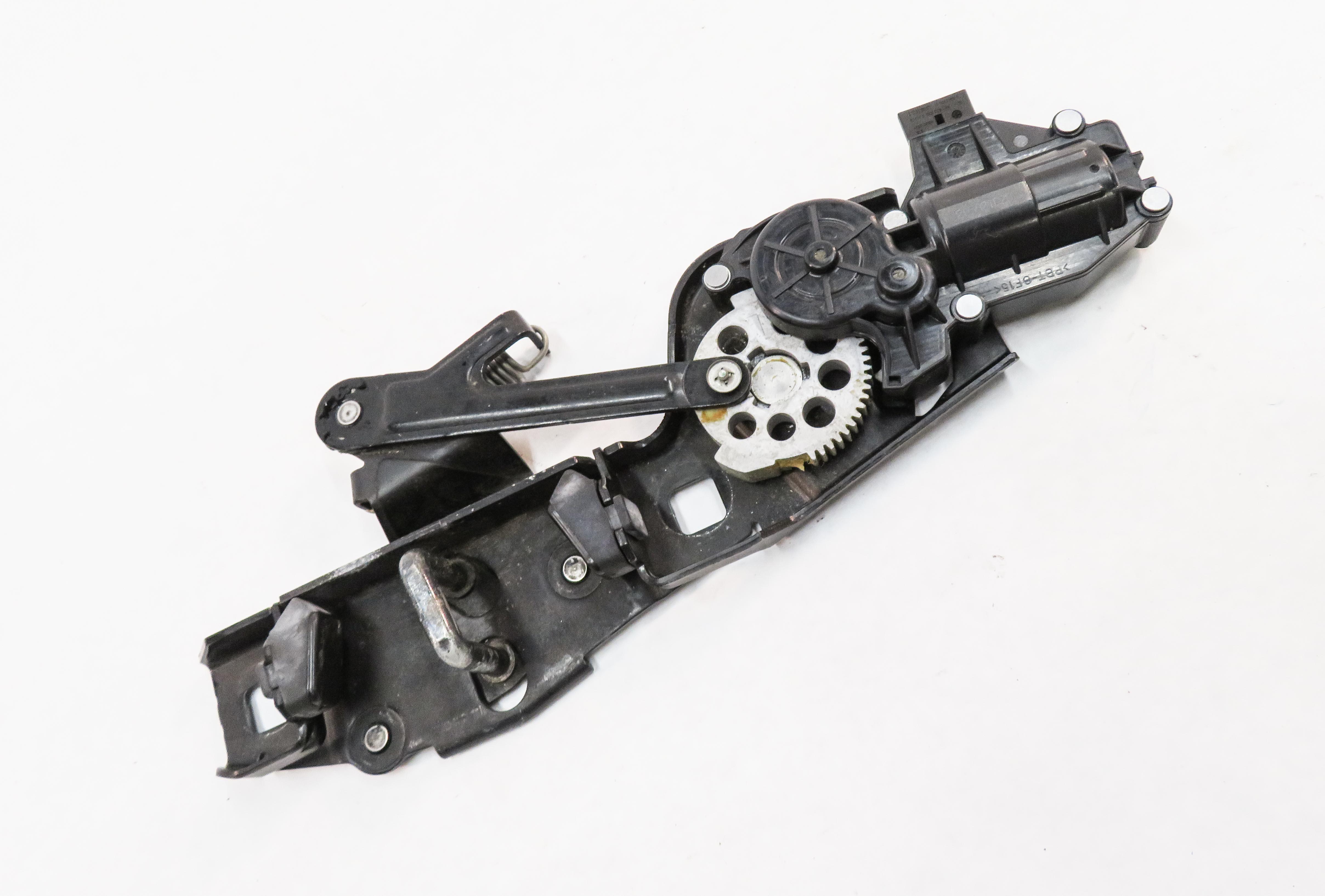 2007 RANGE ROVER SPORT (L320) REAR TRUNK LOCK LATCH ACTUATOR MOTOR STRIKER PLATE — exact item pictured