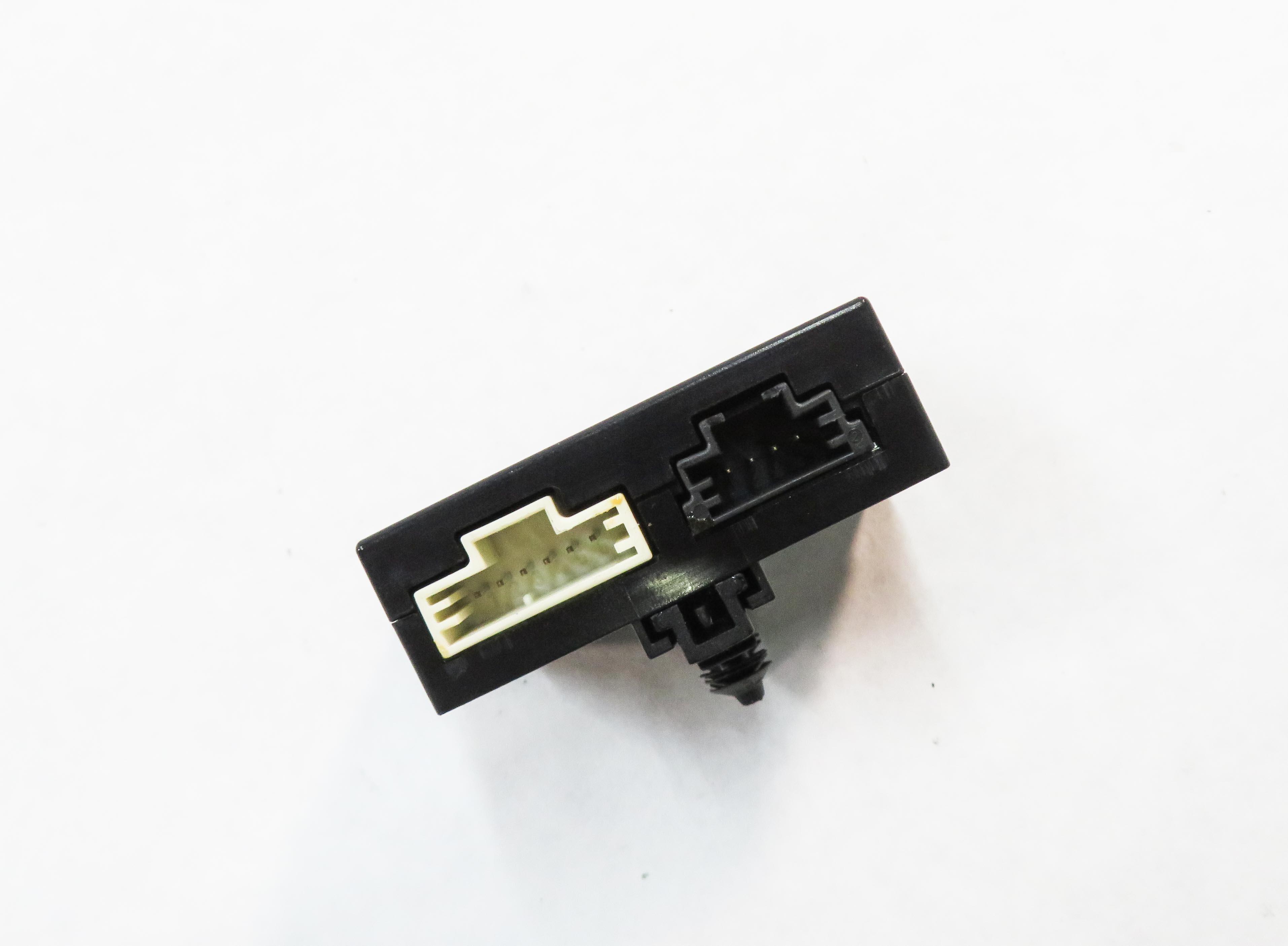 07-13 MB CL500 CL550 E350 E550 G550 ML320 ML350 ML500 - REARVIEW CAMERA MODULE — exact item pictured