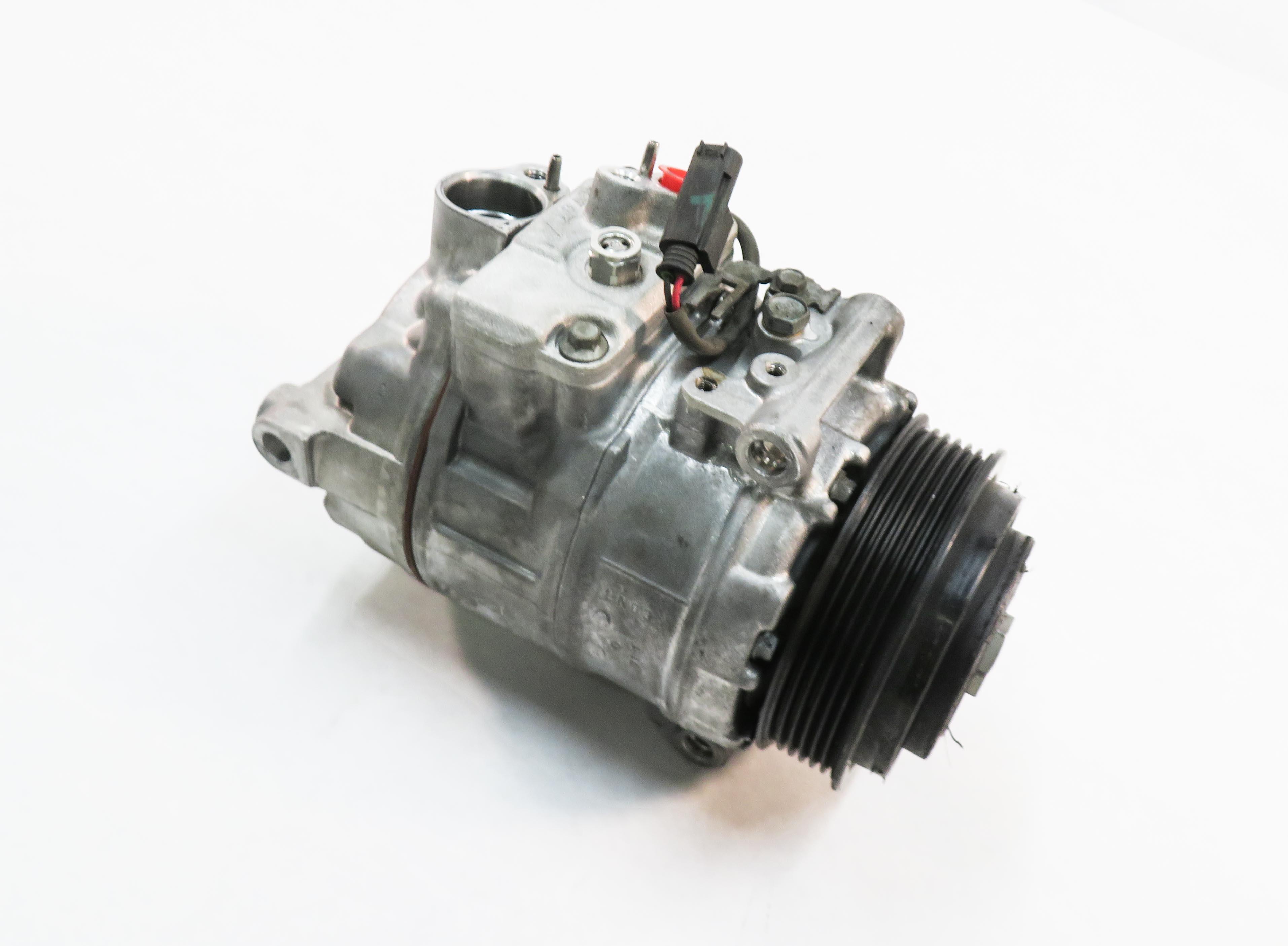 11-14 MERCEDES CL550 CL63 AMG S550 S63 AMG (W216 W221) A/C AIR COMPRESSOR PUMP — exact item pictured