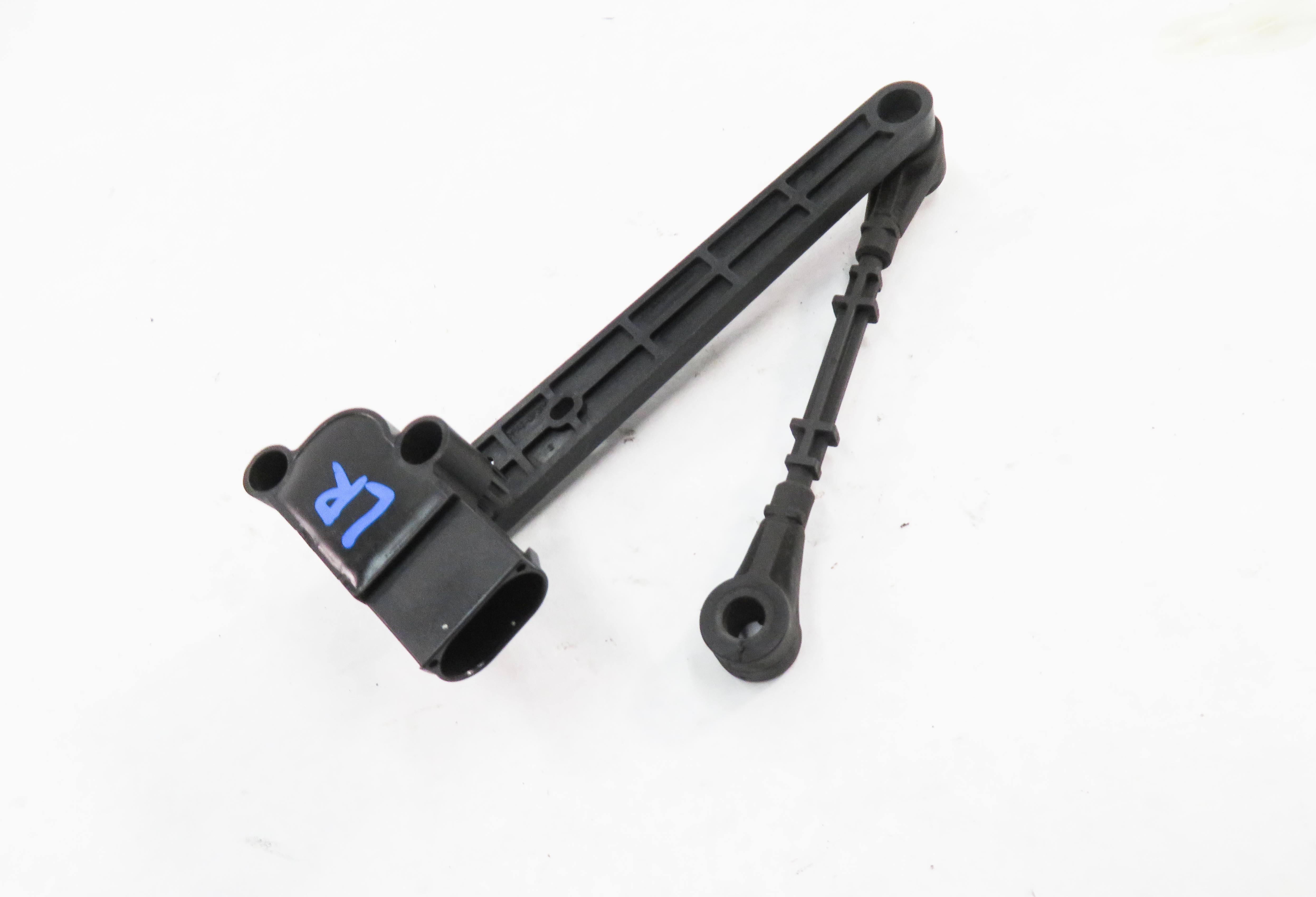2010 RANGE ROVER (L322) LEFT DRIVER REAR SUSPENSION HEIGHT LEVEL SENSOR — exact item pictured