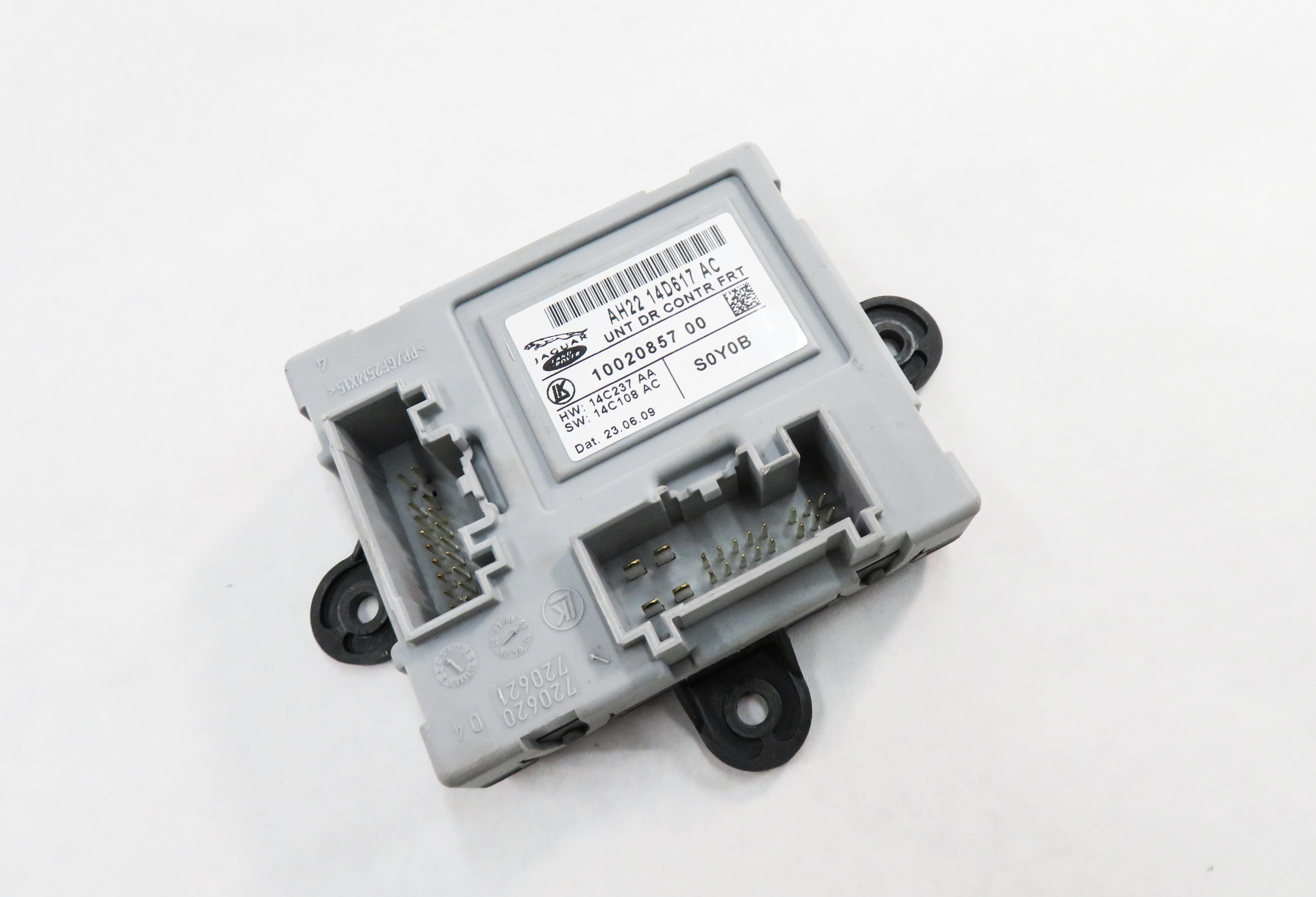 2010 RANGE ROVER (L322) RIGHT FRONT PASSENGER DOOR CONTROL MODULE — exact item pictured