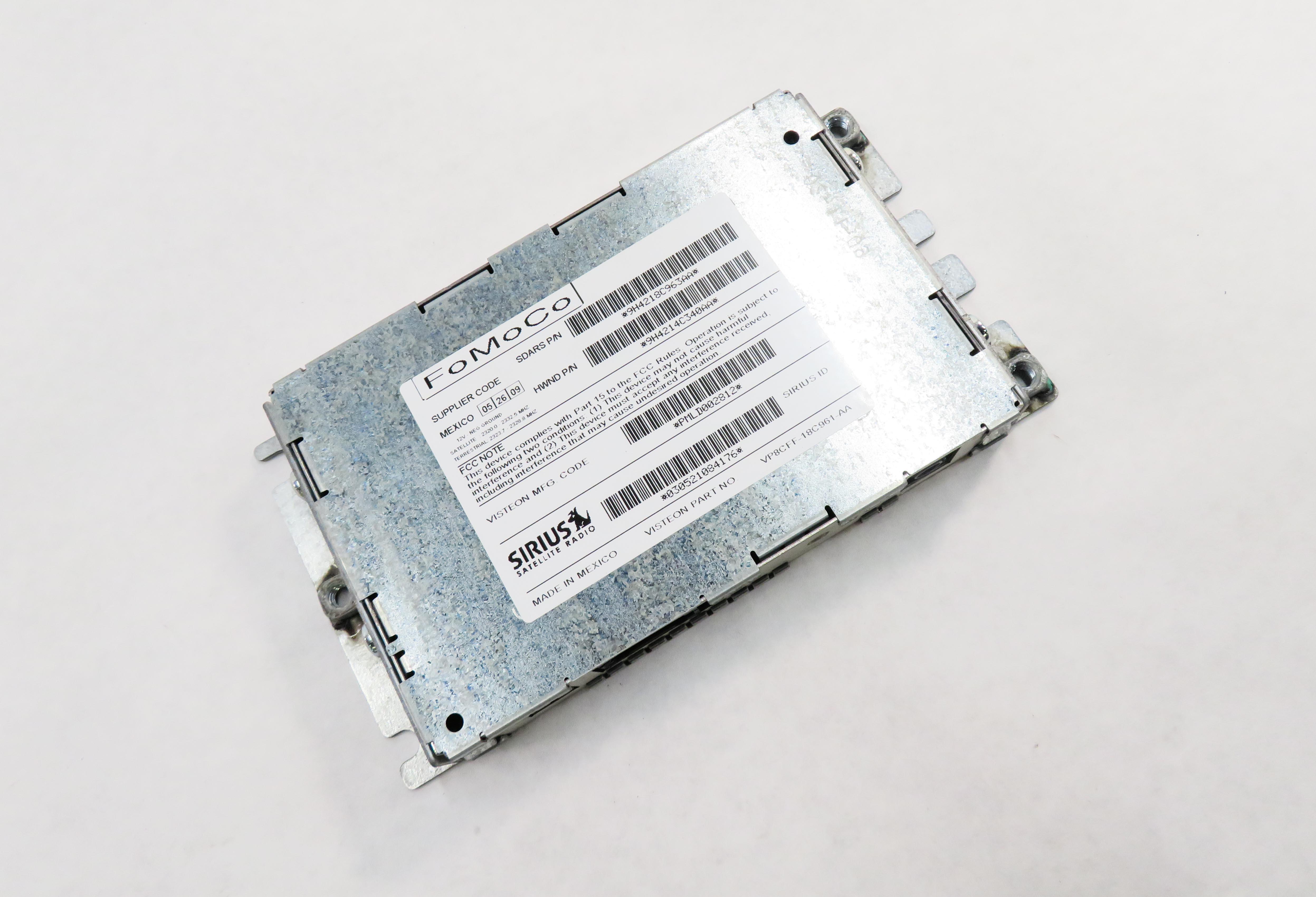 2007-2012 LR3 - RANGE ROVER SPORT (L320) SIRIUS SATELLITE RADIO RECEIVER MODULE — exact item pictured
