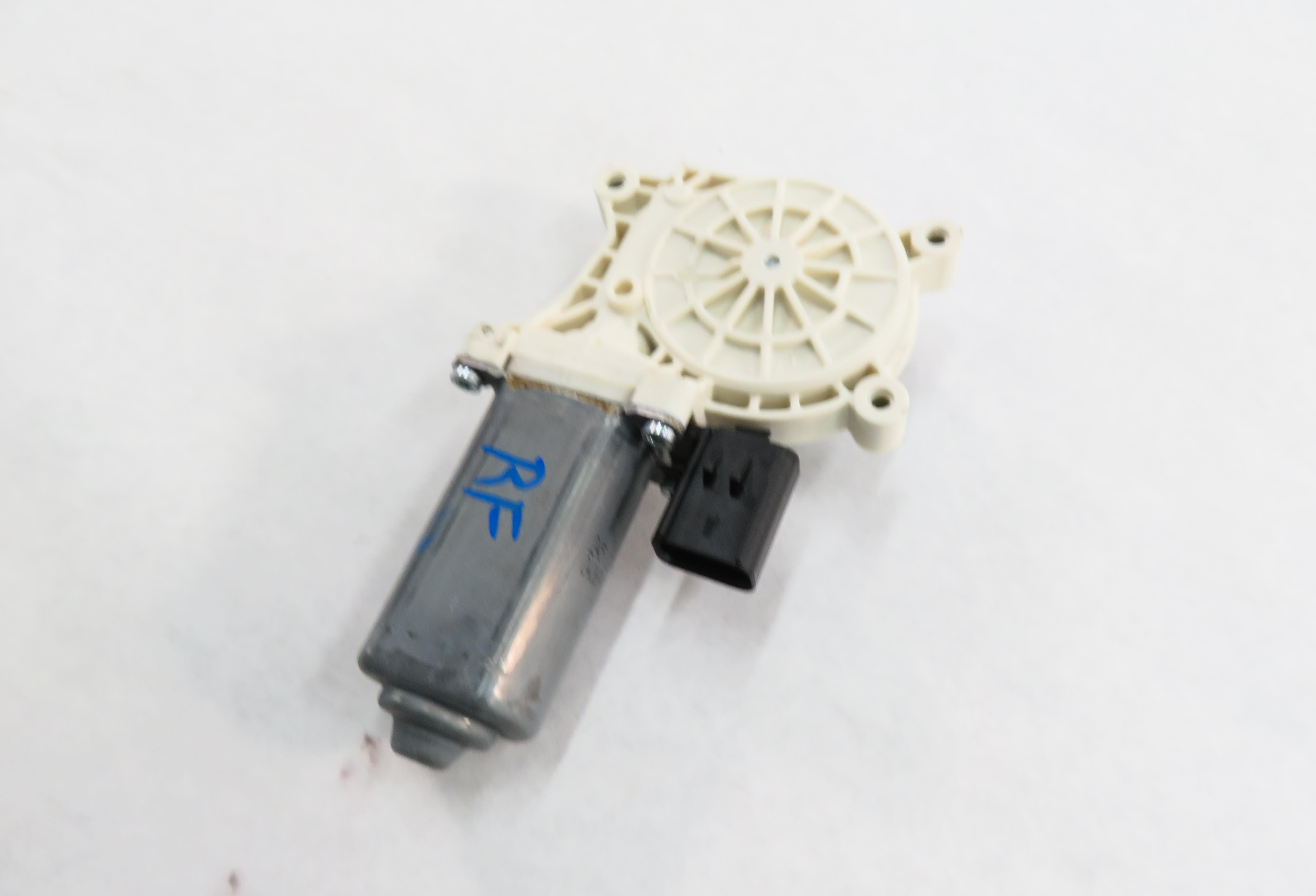 2010-2012 RANGE ROVER (L322) RIGHT FRONT PASSENGER DOOR POWER WINDOW MOTOR — exact item pictured