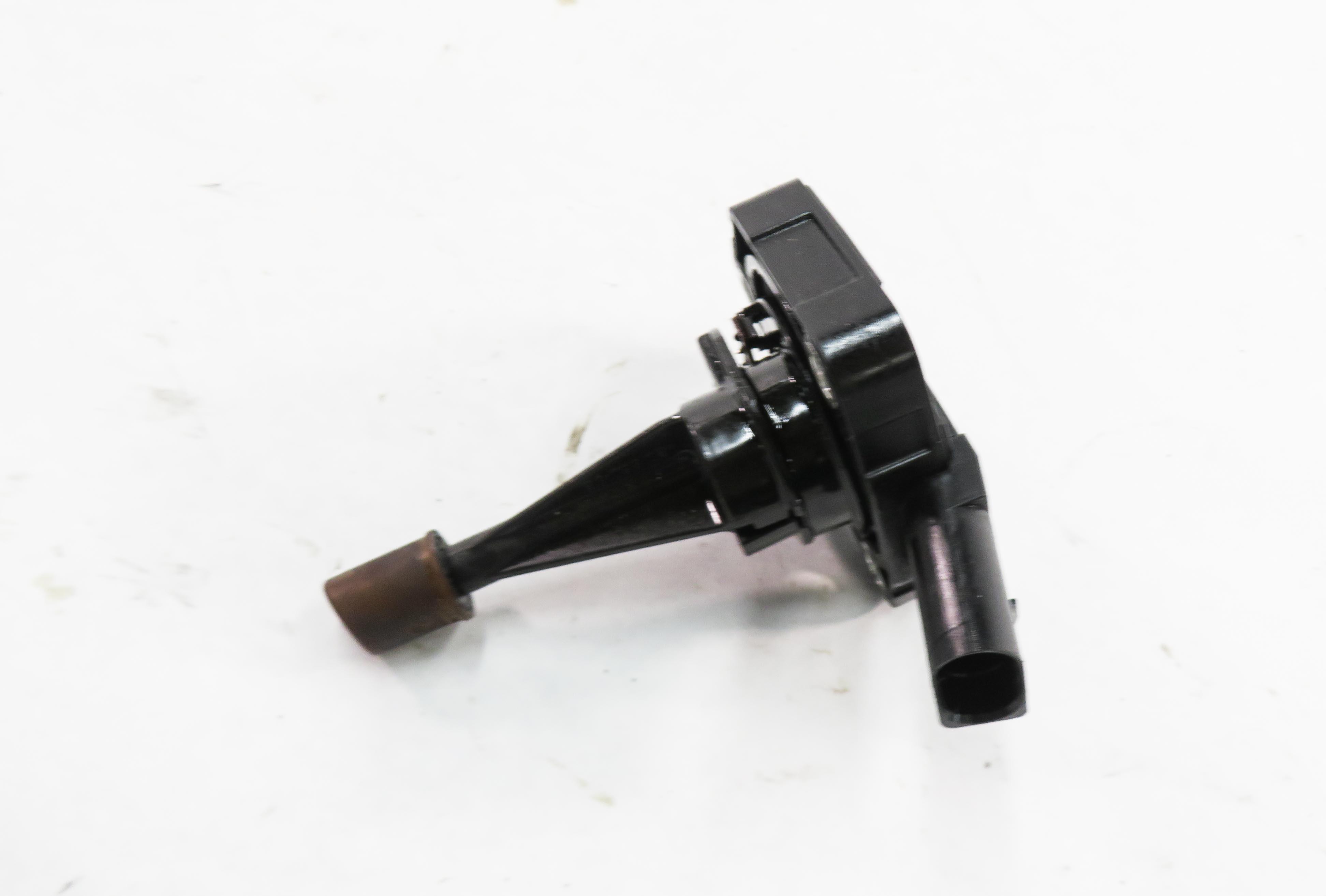 2011 AUDI Q7 (4L) 3.0L CJWC SUPERCHARGED ENGINE - OIL LEVEL SENSOR SENDER — exact item pictured