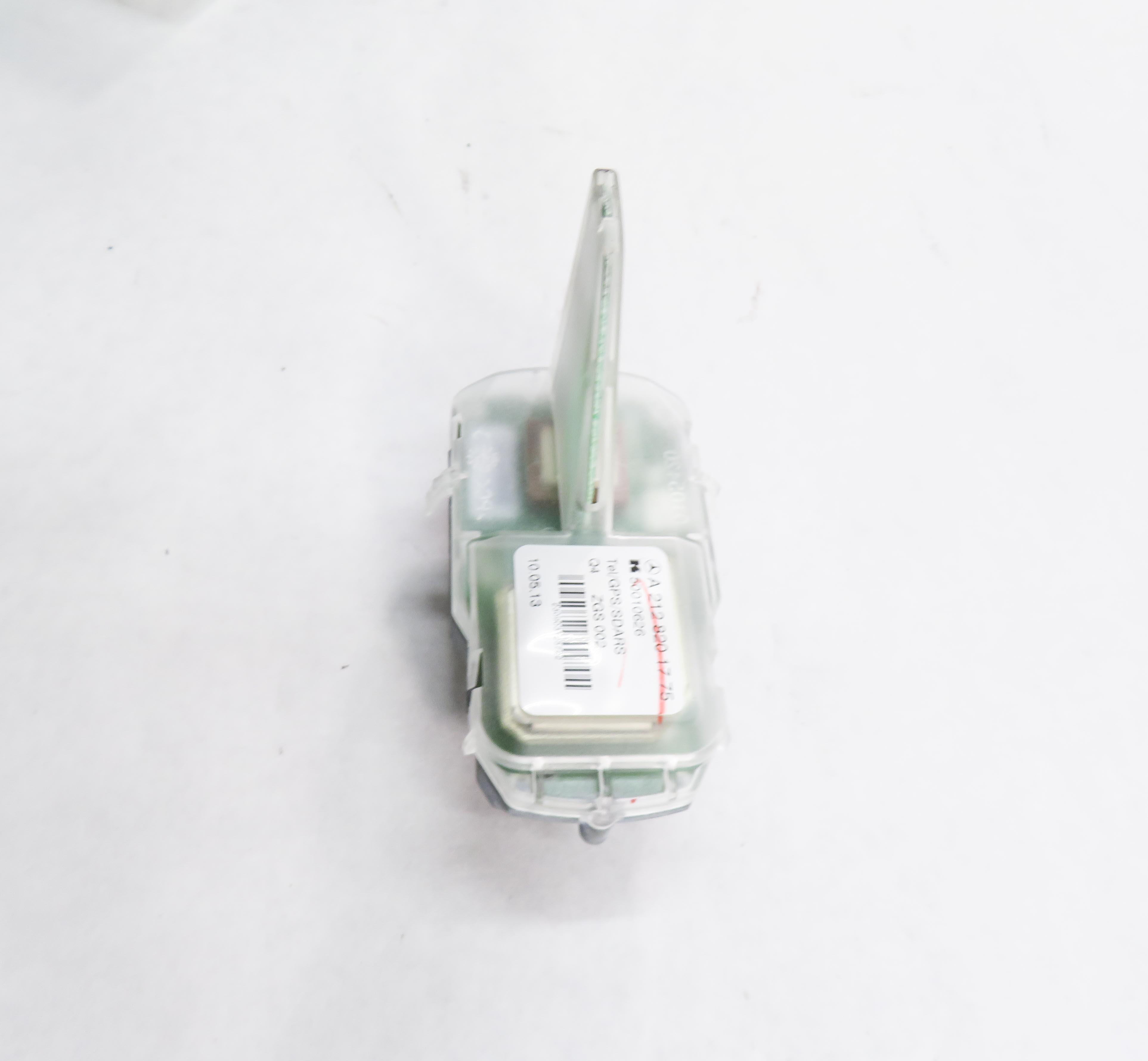 2013 MERCEDES GL450 (X166) AM/FM RADIO STEREO GPS TEL SDARS ANTENNA MODULE — exact item pictured