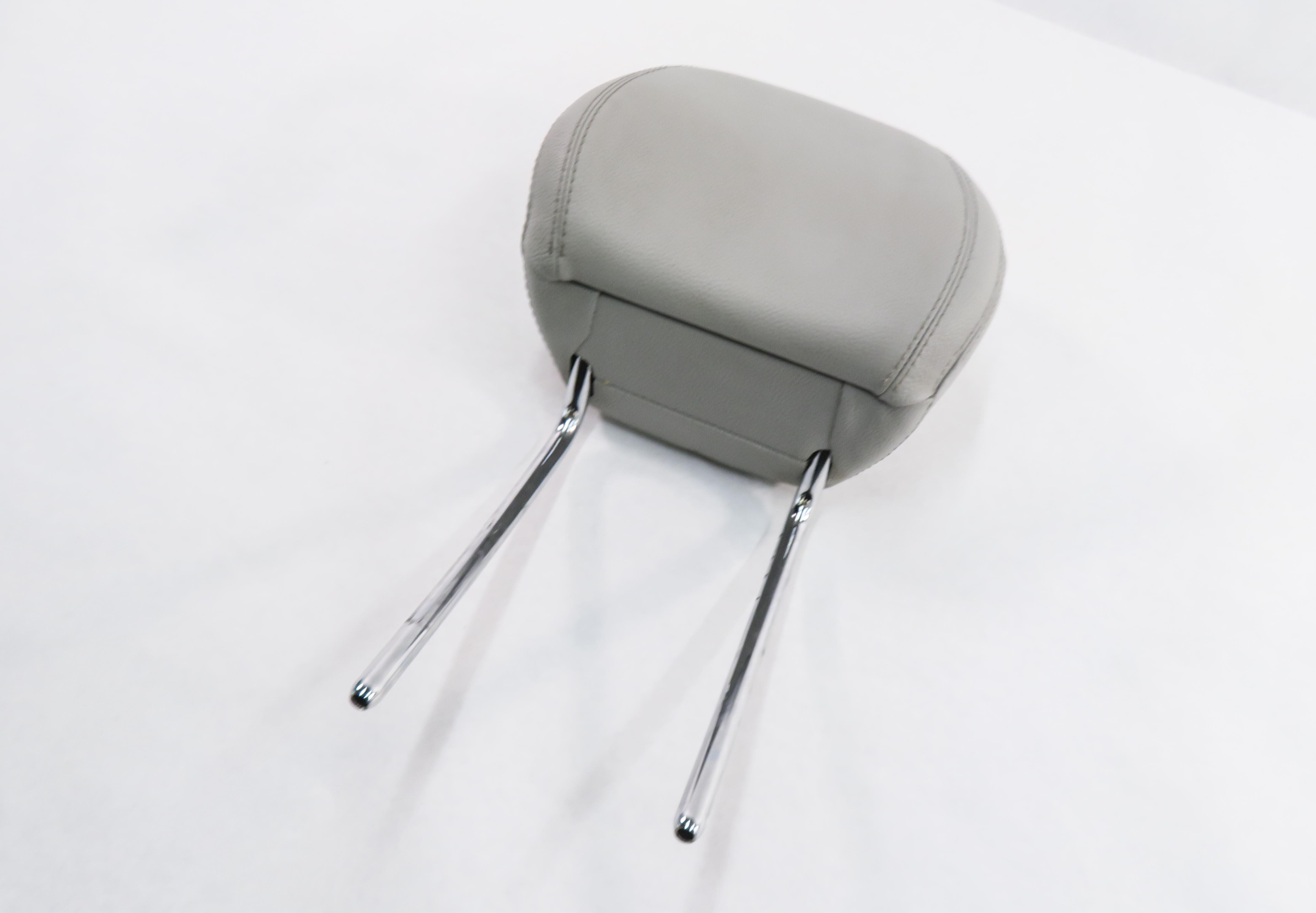 2013 MERCEDES GL450 (X166) LEFT FRONT DRIVER SEAT HEADREST (GRAY 108A) — exact item pictured