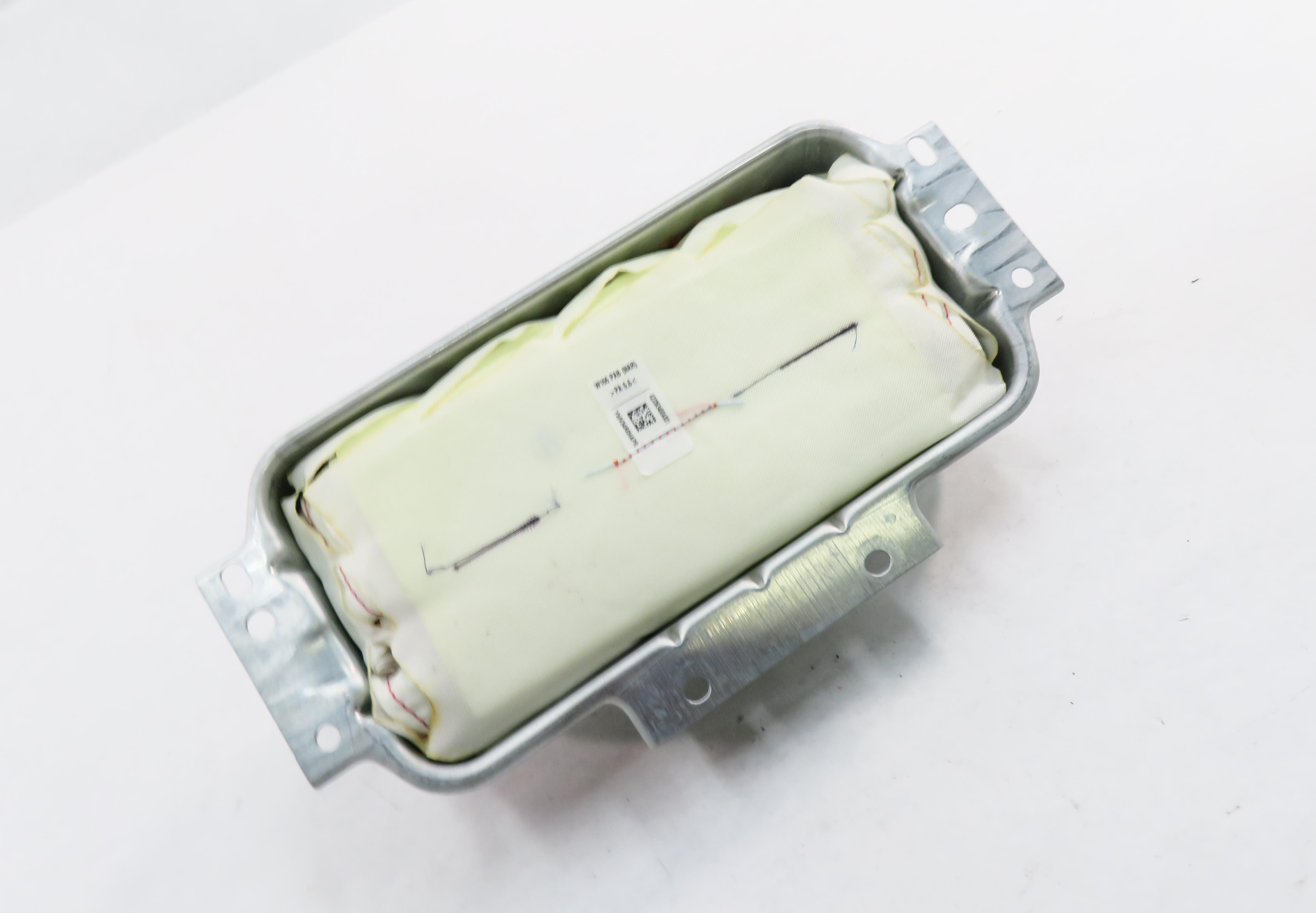 12-19 MERCEDES GL350 GL450 GL550 ML350 ML550 (W166 X166) PASSENGER DASH AIRBAG — exact item pictured