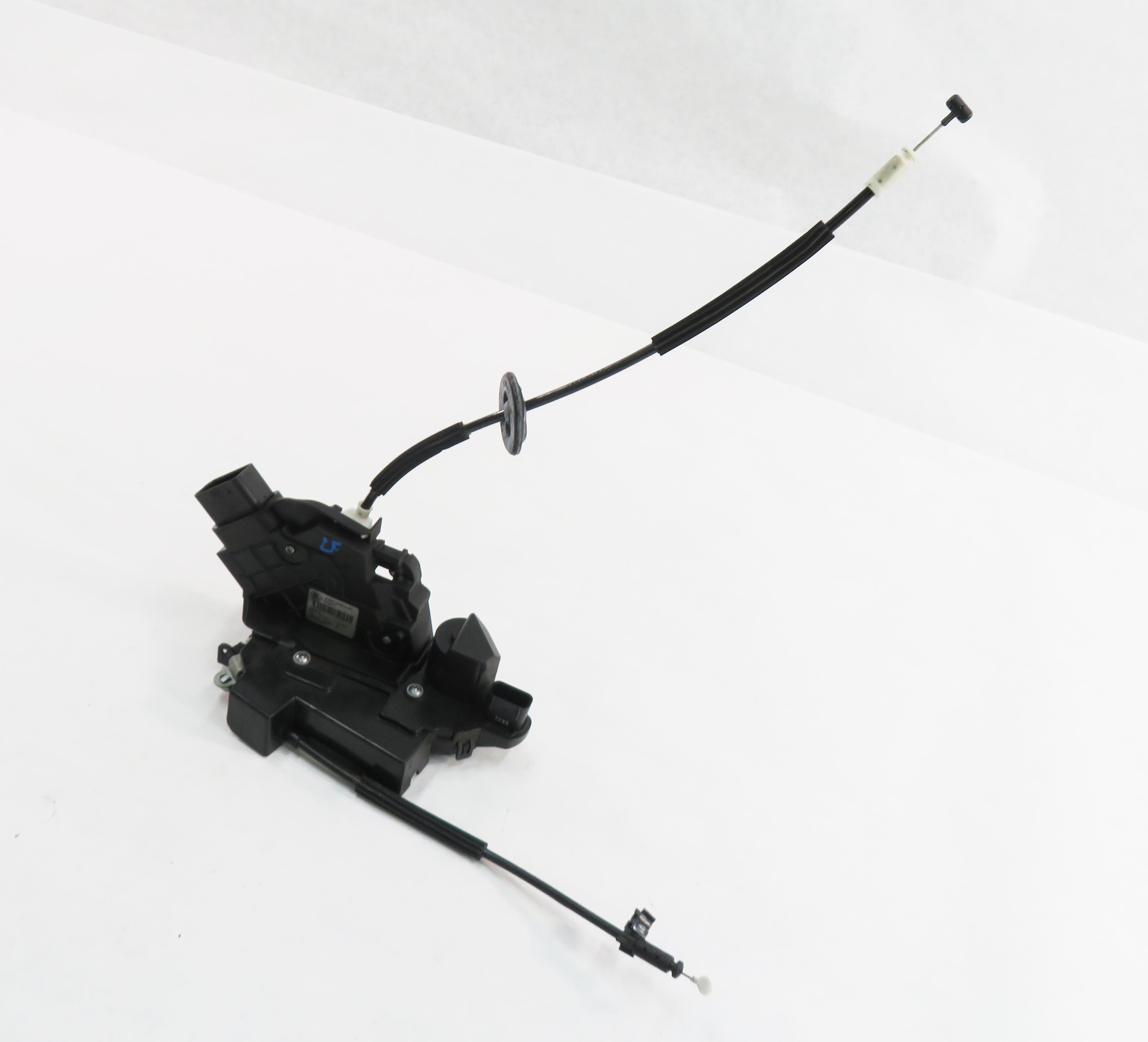 2010-2019 EVOQUE LR4 / RANGE ROVER SPORT (L320) LEFT FRONT PASSIVE DOOR LATCH — exact item pictured