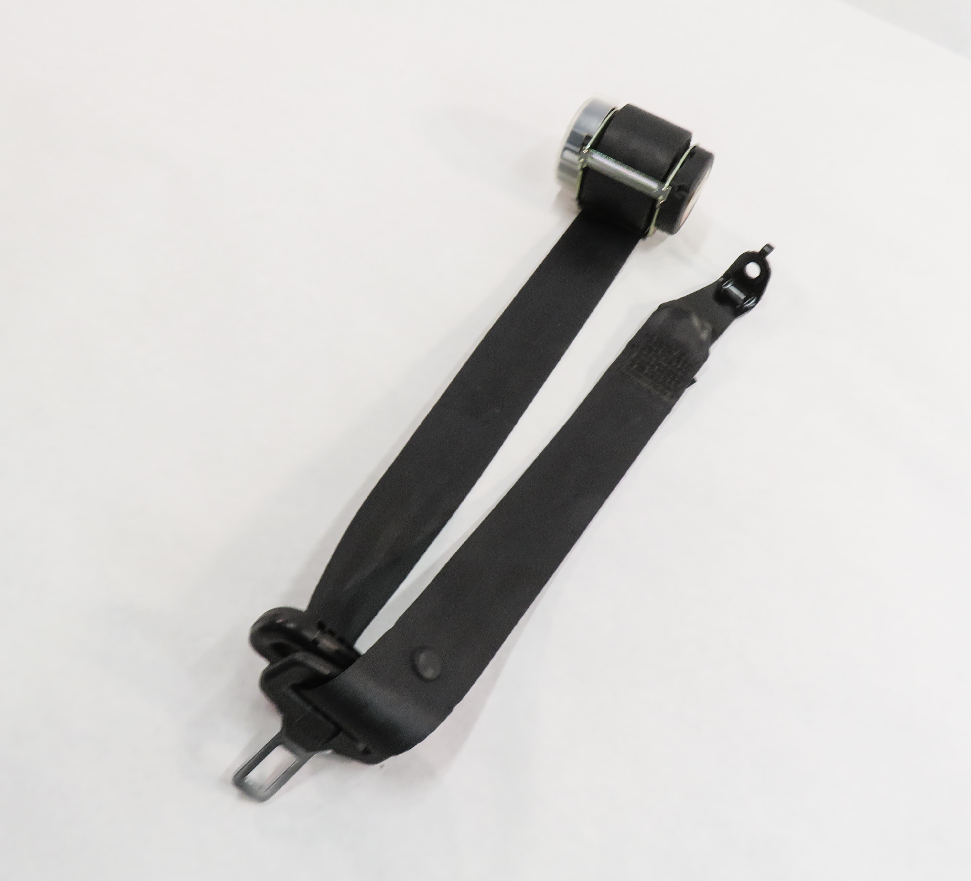 2010 RANGE ROVER SPORT (L320) REAR 2nd ROW SEAT - LEFT SEATBELT RETRACTOR — exact item pictured