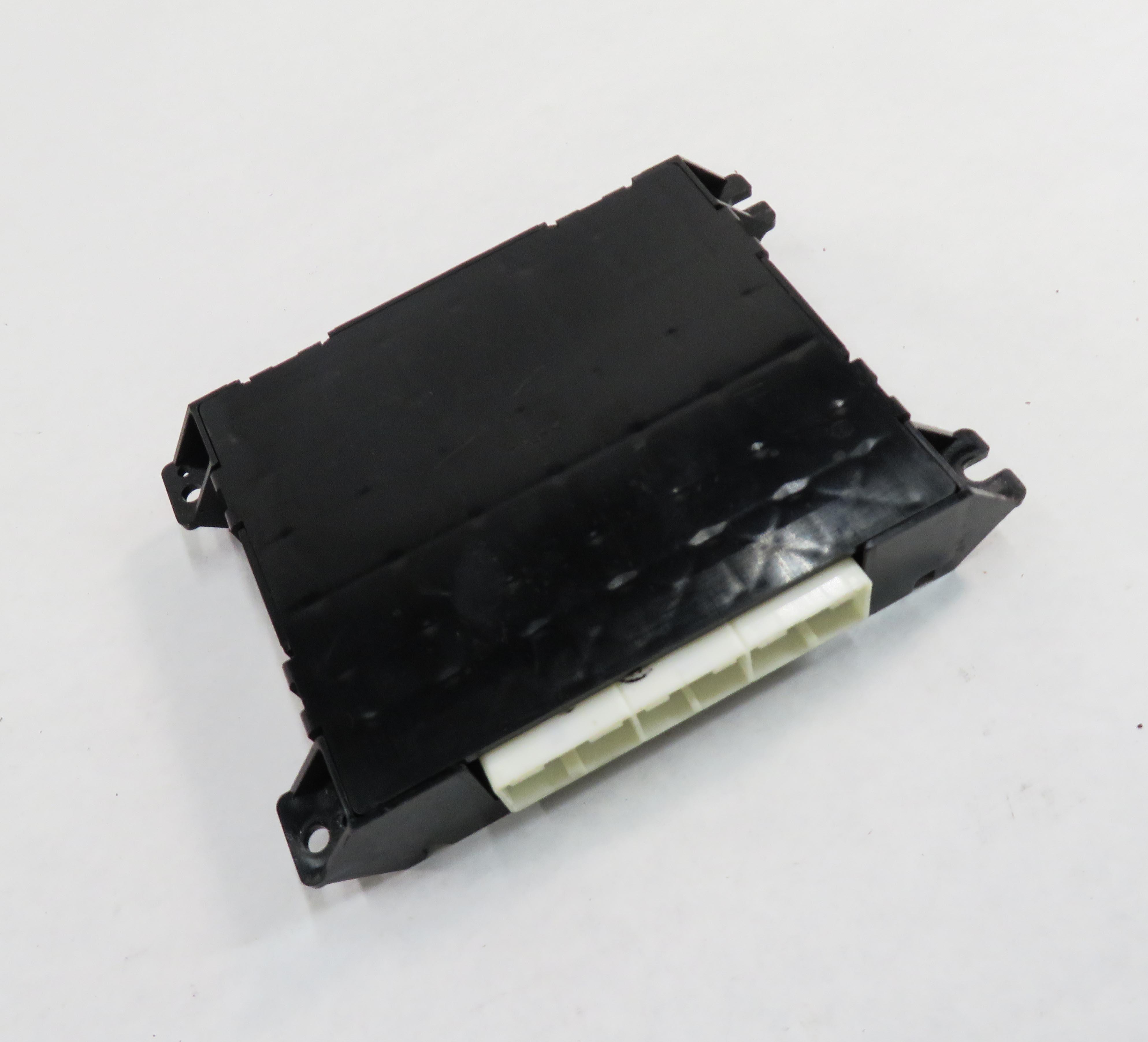 2010-2011 RANGE ROVER SPORT (L320) TEMPERATURE HEATER A/C CANBUS CONTROL MODULE — exact item pictured