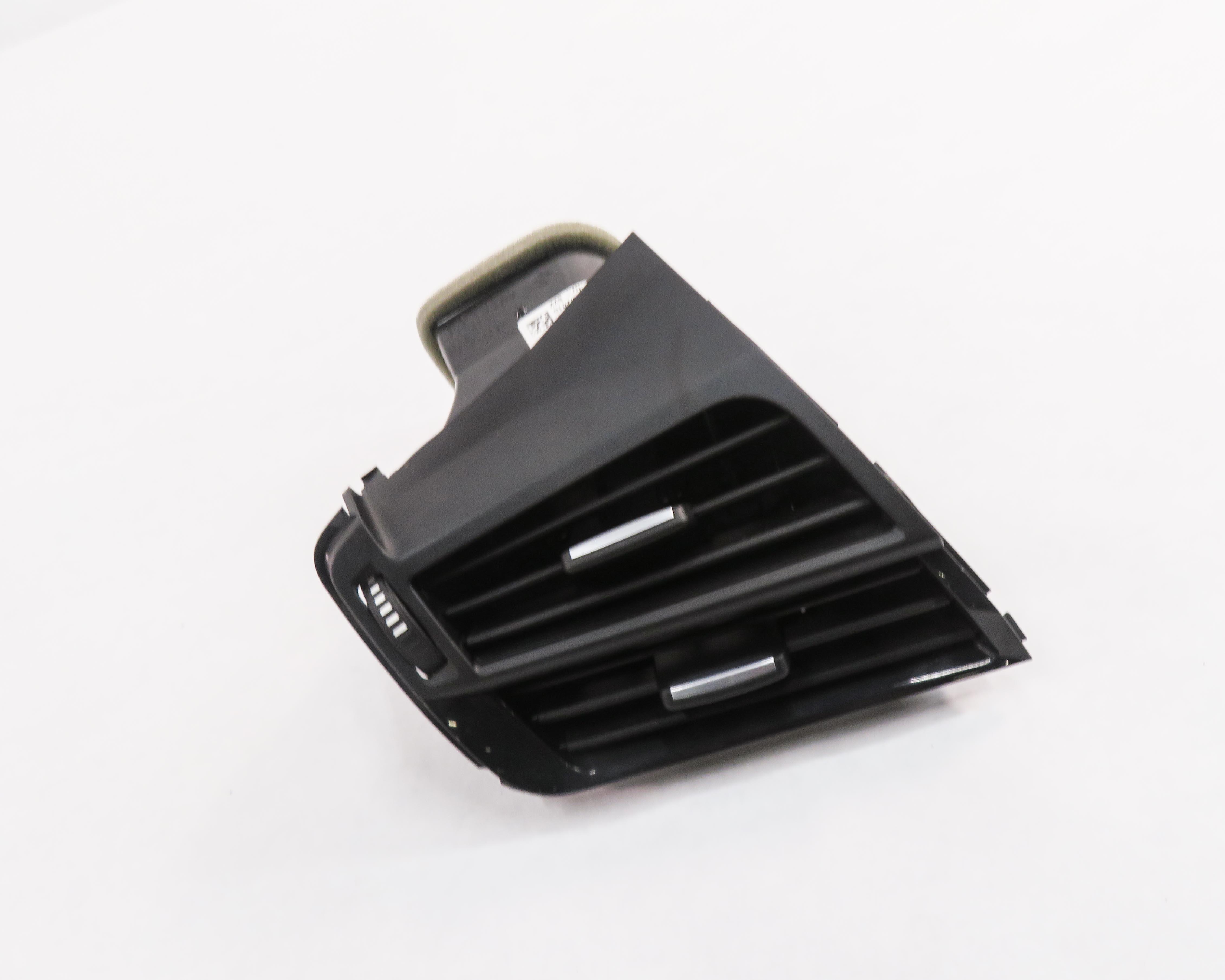 2015 BMW X5 (F15) LEFT FRONT DRIVER DASH HEATER A/C AIR VENT — exact item pictured