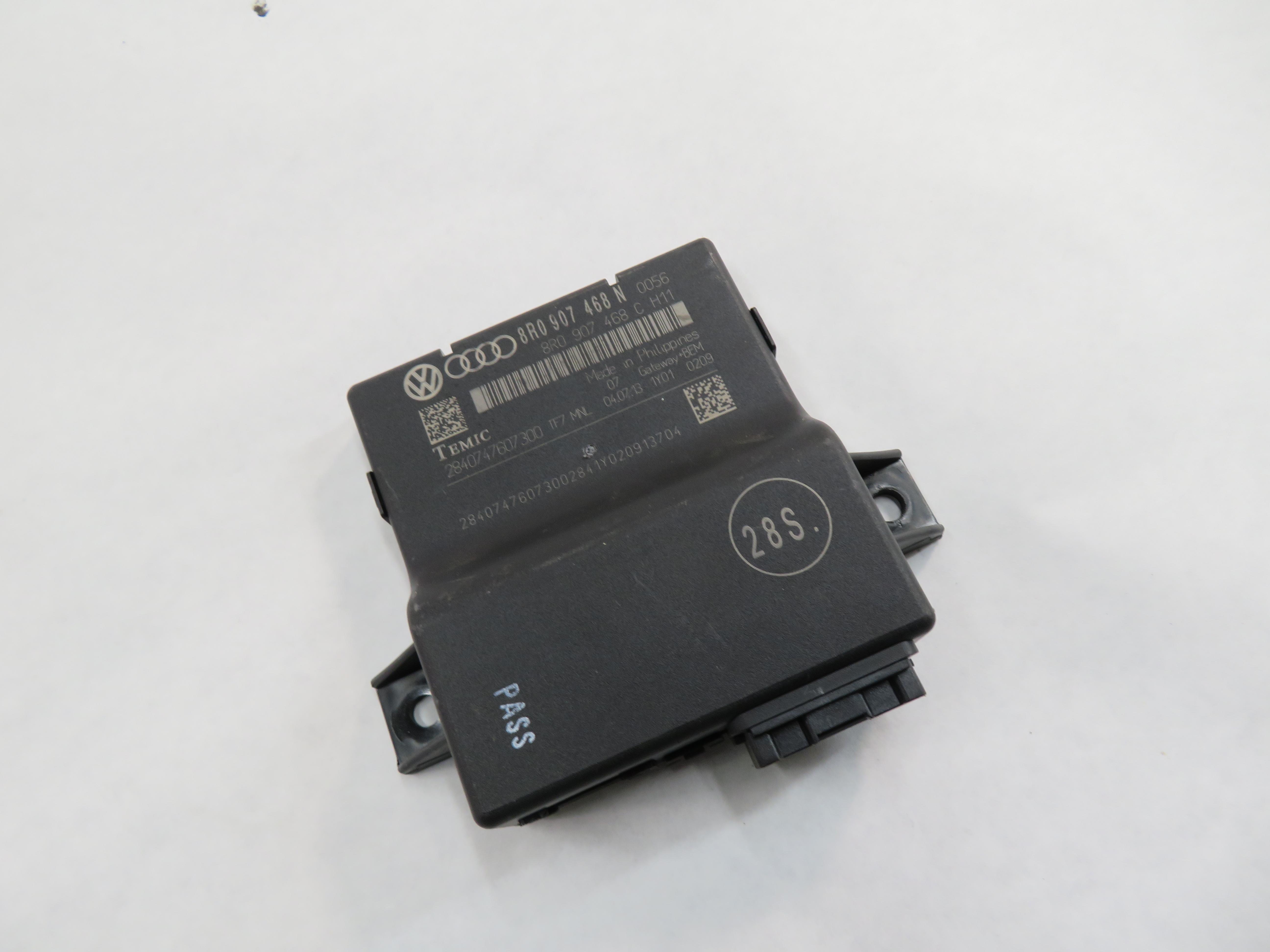 2014 AUDI S5 (B8 8T) GATEWAY CONTROL MODULE — exact item pictured