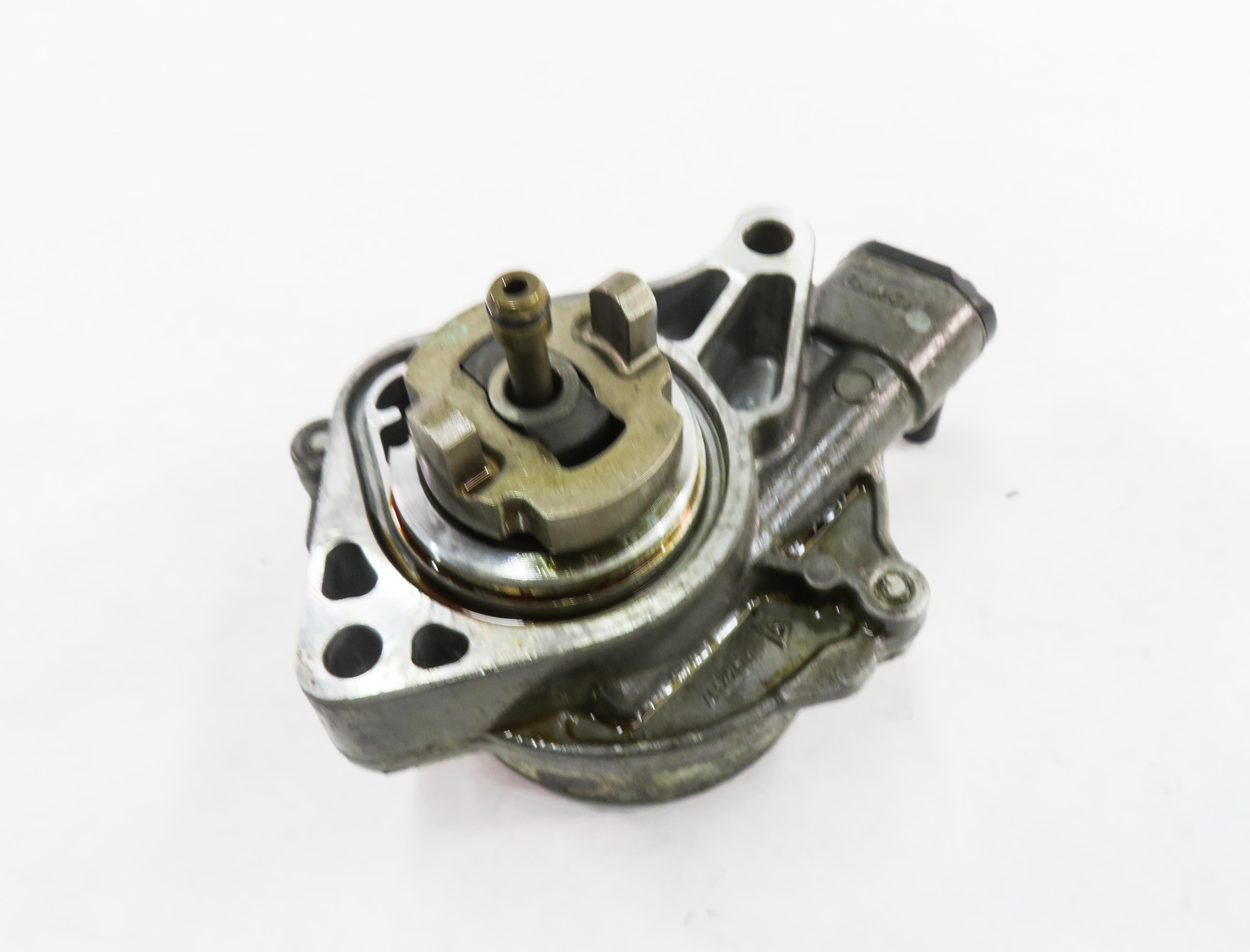 2010-2019 RANGE ROVER SPORT LR4 JAGUAR XE XF XK - 3.0L / 5.0L BRAKE VACUUM PUMP — exact item pictured