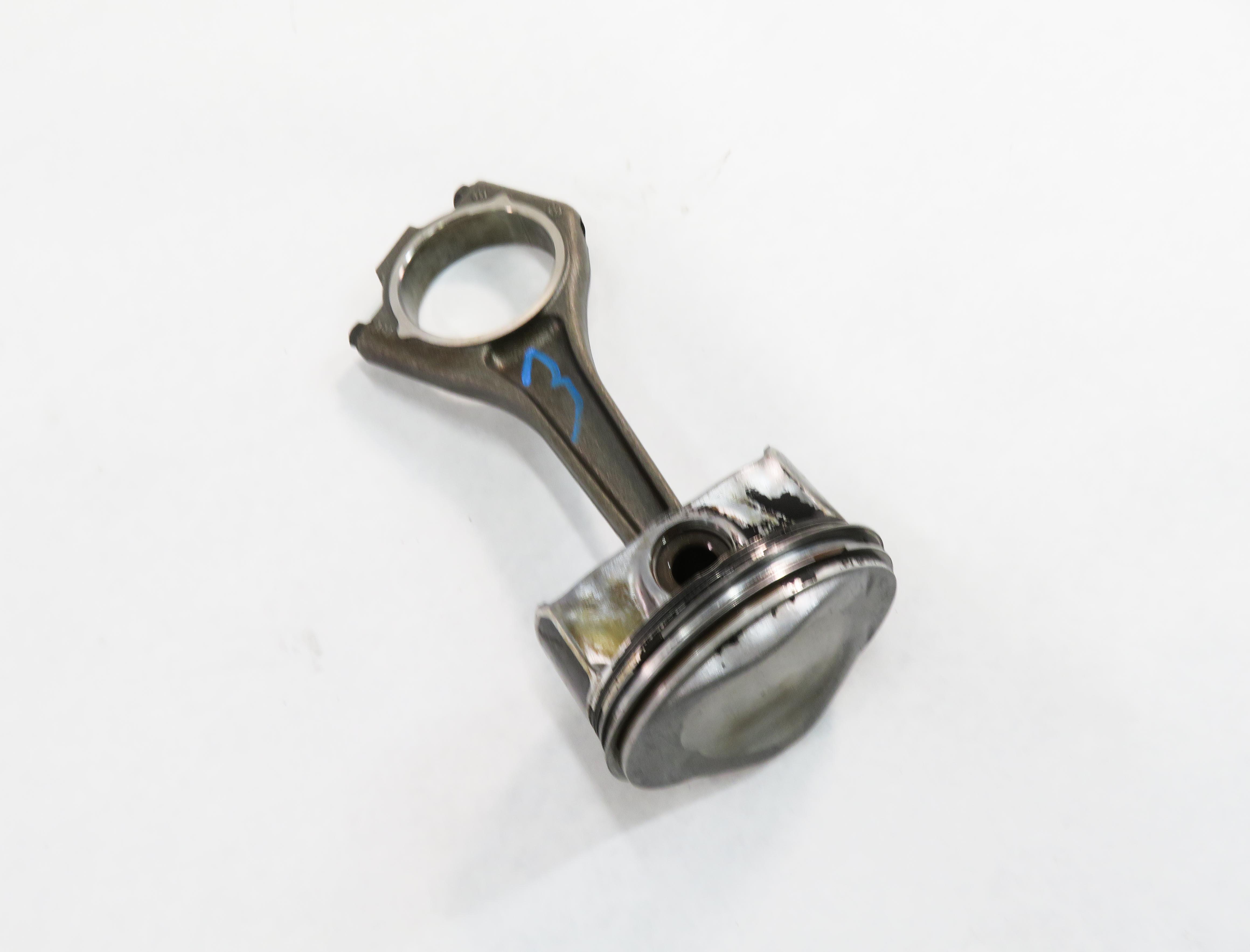 2012 RANGE ROVER SPORT (L320) 5.0L AJ133 V8 ENGINE - LEFT PISTON w/ ROD — exact item pictured