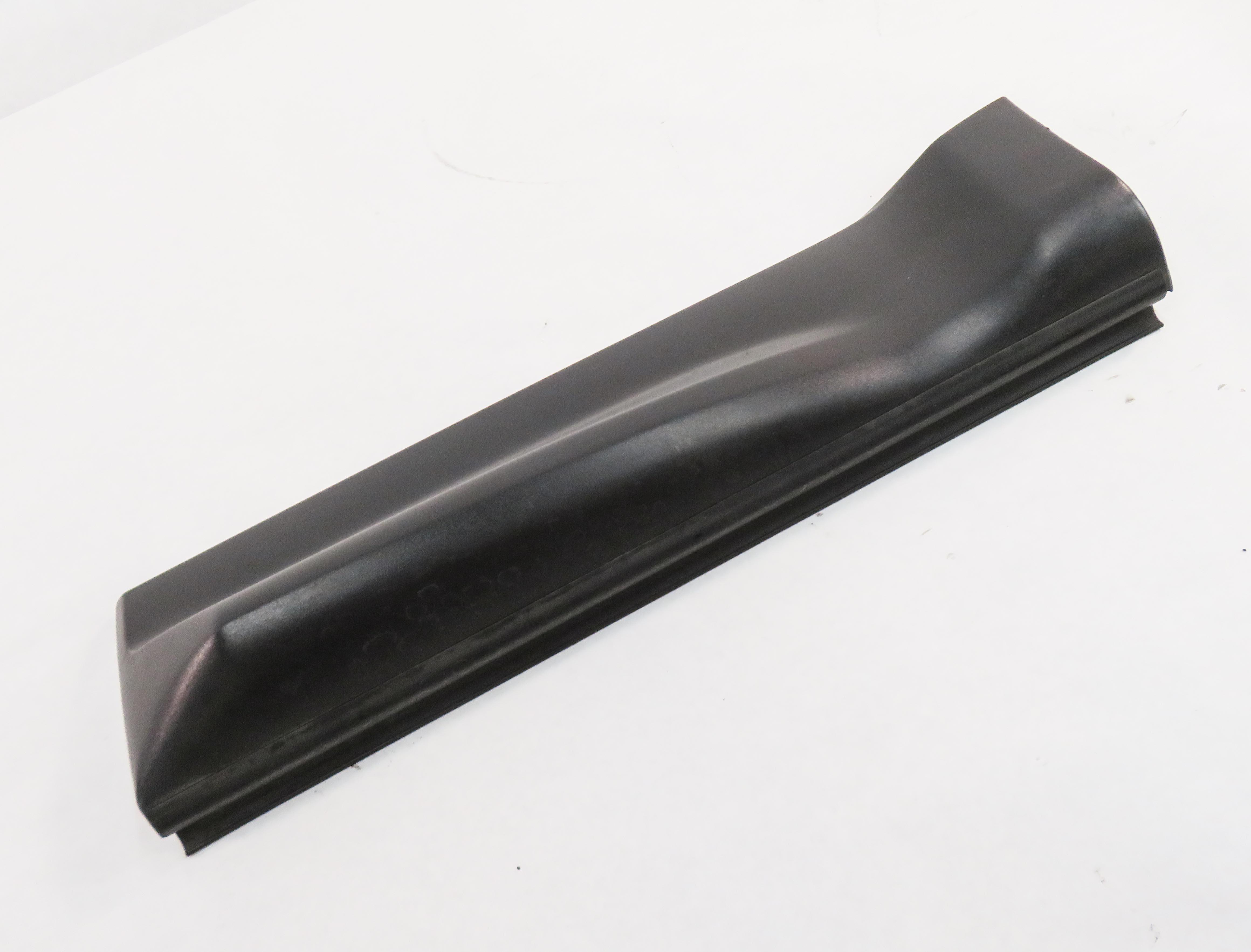 2012 RANGE ROVER SPORT (L320) LEFT REAR DOOR LOWER MOULDING RUNNER TRIM — exact item pictured
