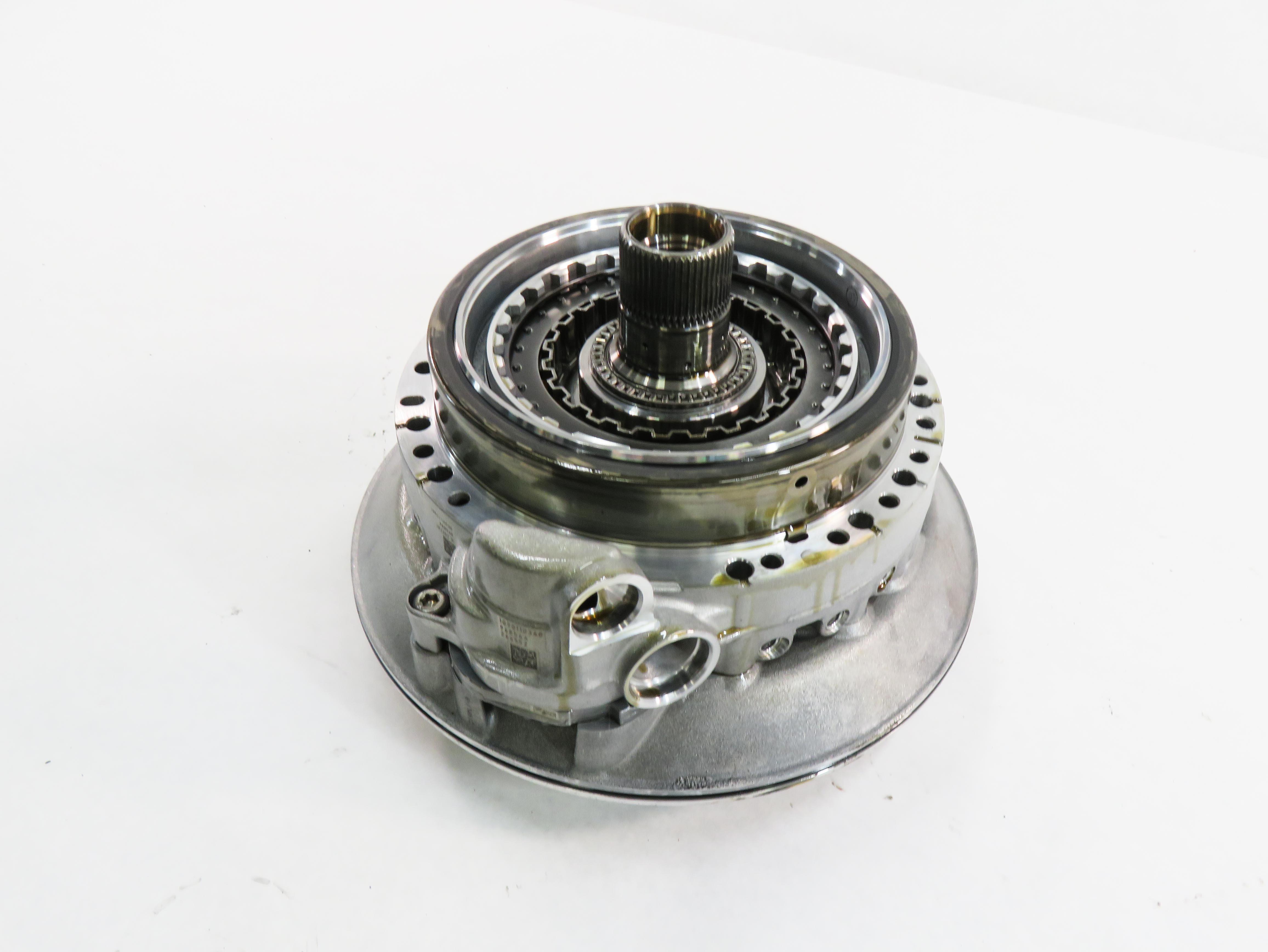 2013-2014 BMW 328Xi X3 (F25 F30) 2.0L TURBO 8HP-45 TRANSMISSION OIL PUMP — exact item pictured
