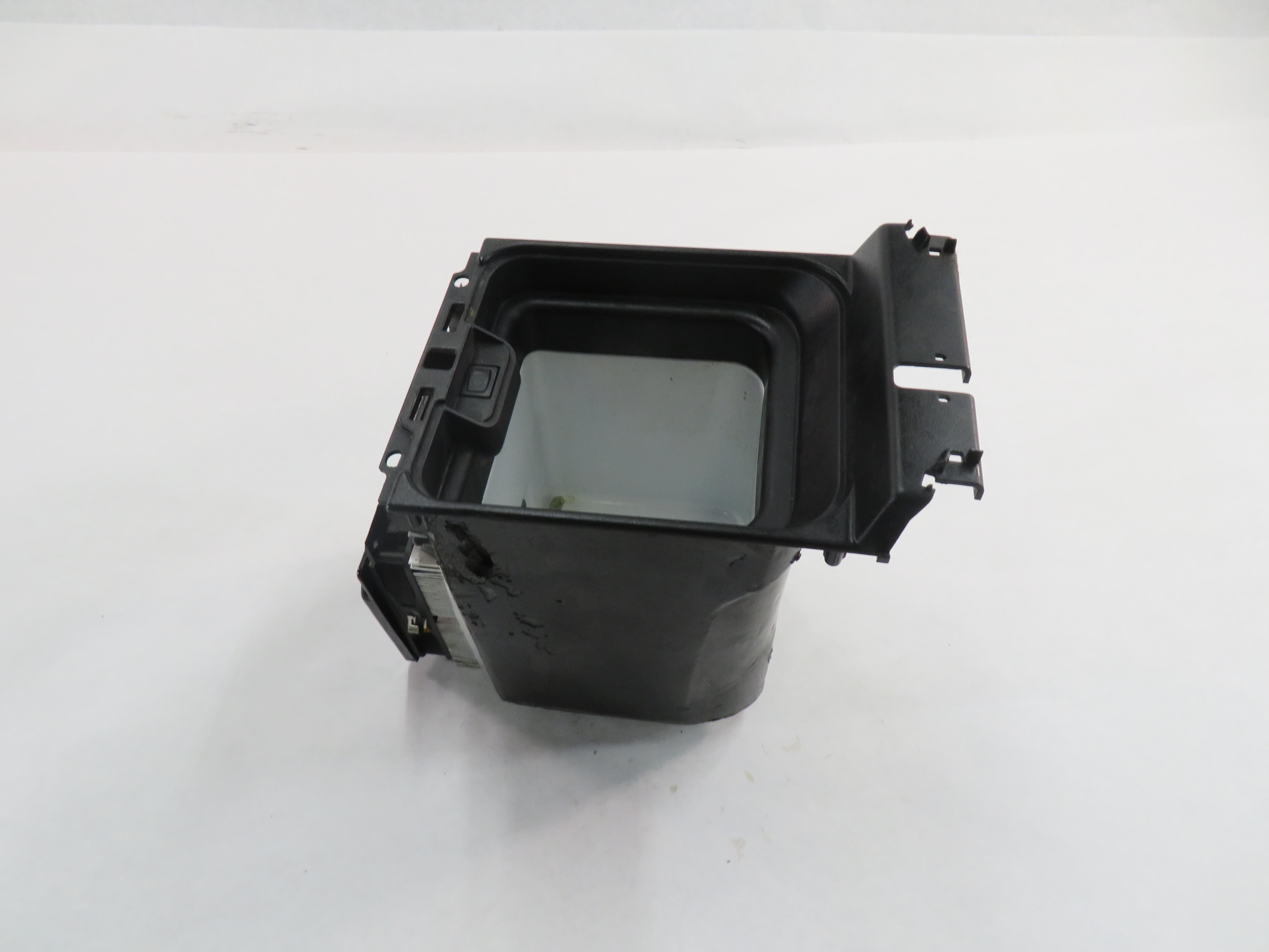 2006 RANGE ROVER SPORT (L320) FRONT CENTER CONSOLE COOLER INSERT — exact item pictured
