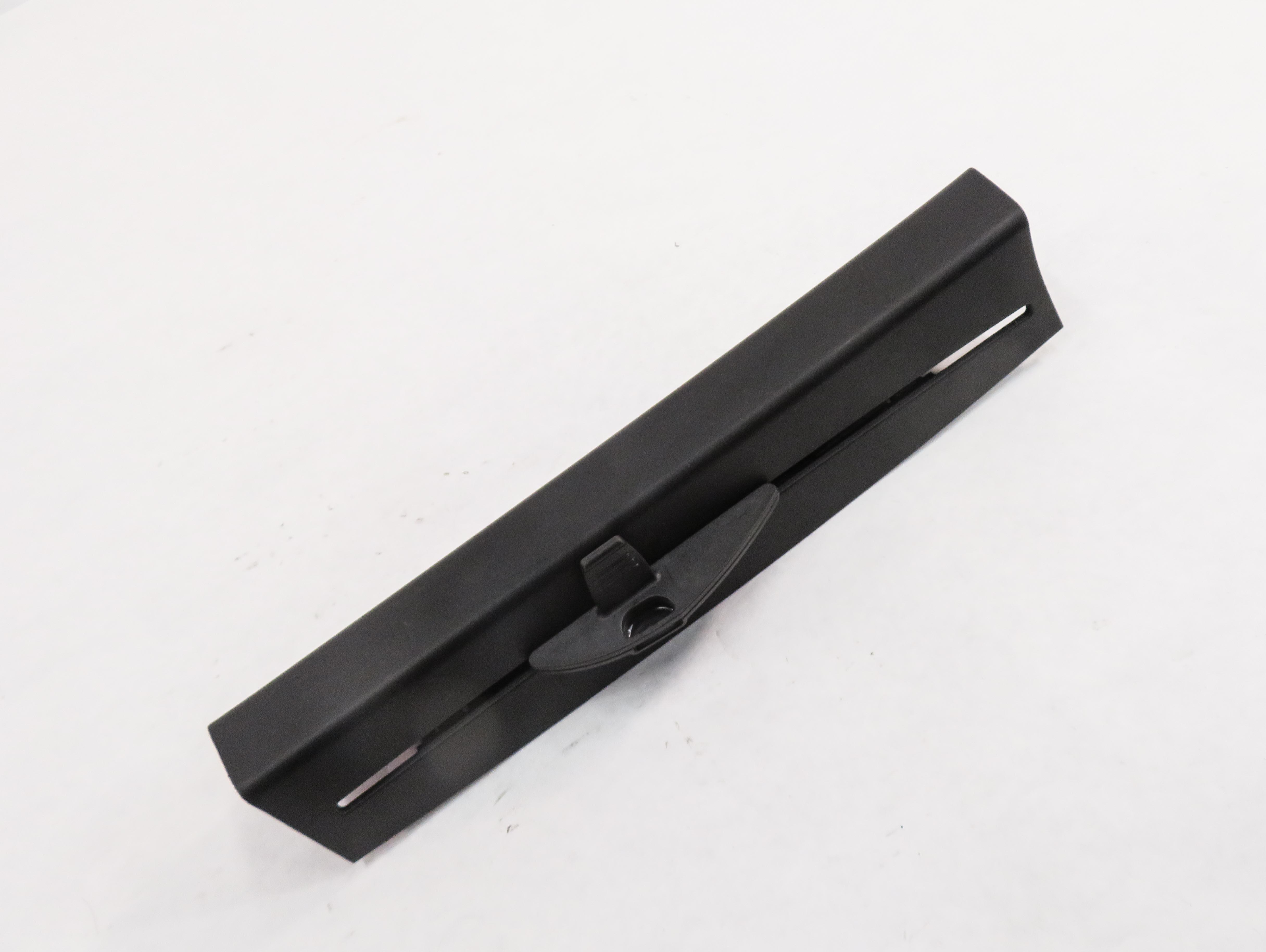 11-16 BMW 528i 535i 550i (F10) LEFT REAR DOOR QUARTER VENT WINDOW PRIVACY SHADE — exact item pictured
