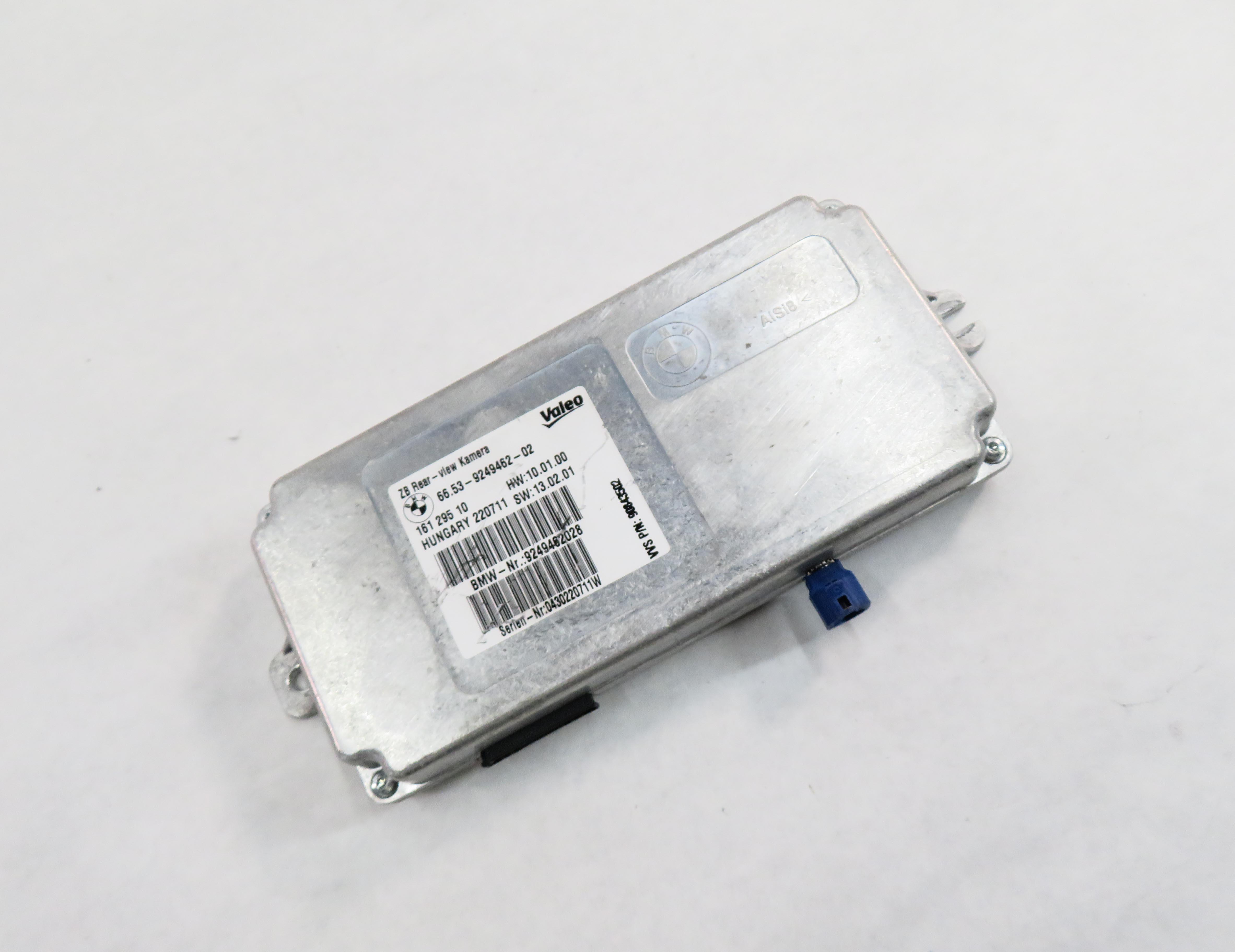 10-19 BMW 328i 330i 335i 528i 535i 550i 740i 750i M3 M4 - REARVIEW CAMERA MODULE — exact item pictured