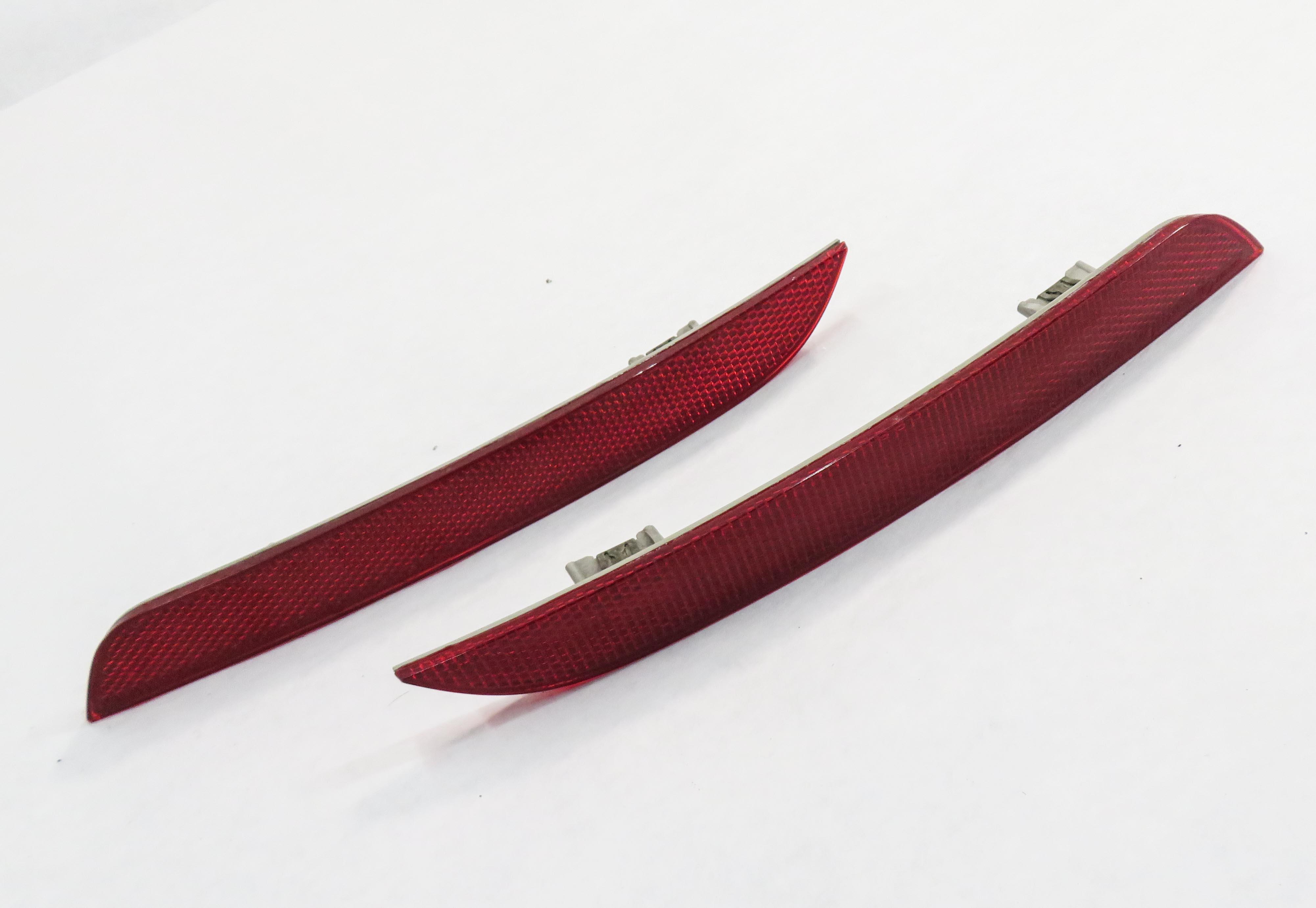2011 BMW 535i (F10) LEFT & RIGHT REAR BUMPER MARKER REFLECTOR SET-2 — exact item pictured