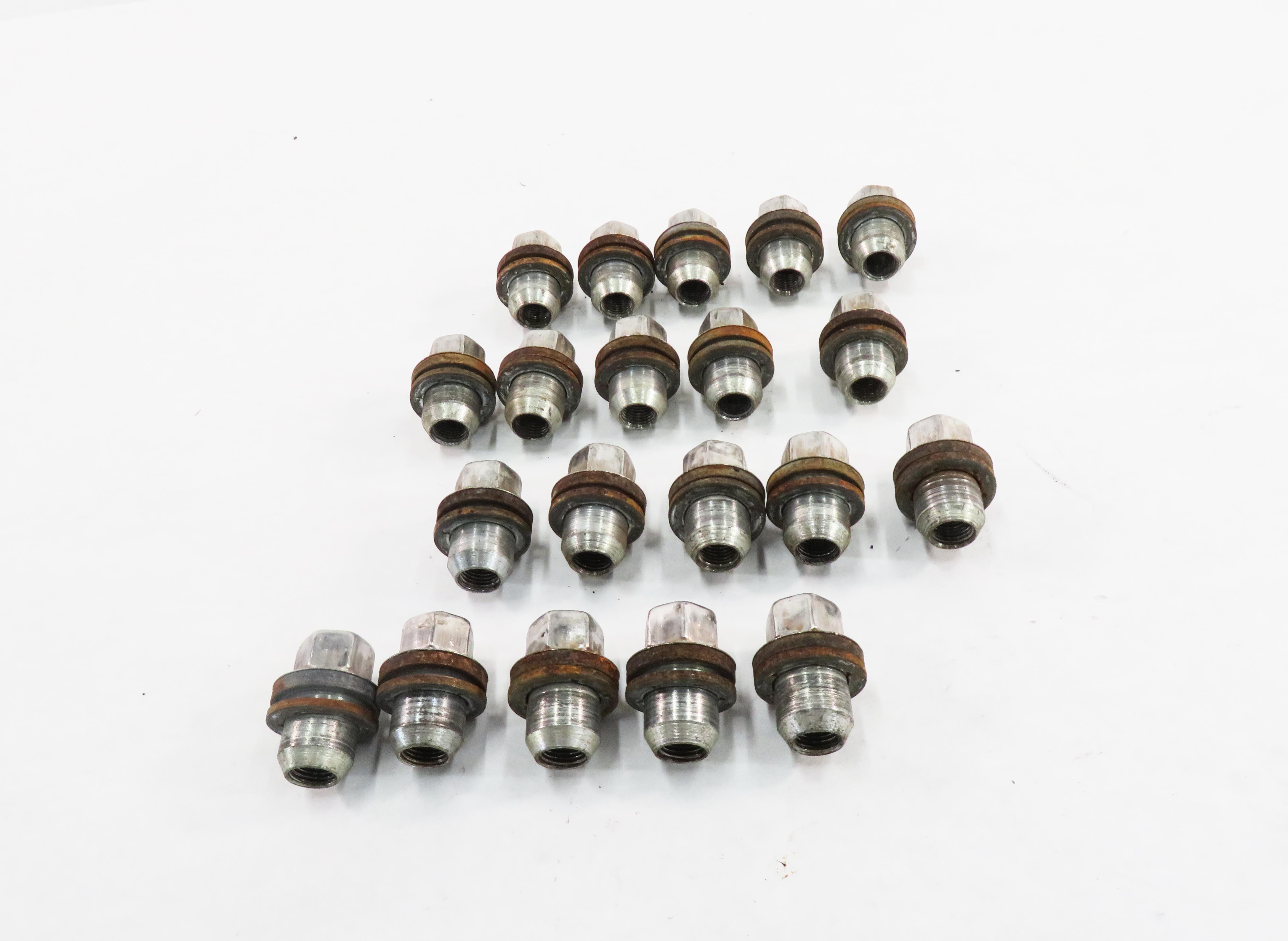 2005-2018 LR3 LR4 DISCOVERY - RANGE ROVER SPORT WHEEL TIRE RIM LUG NUT SET (20) — exact item pictured