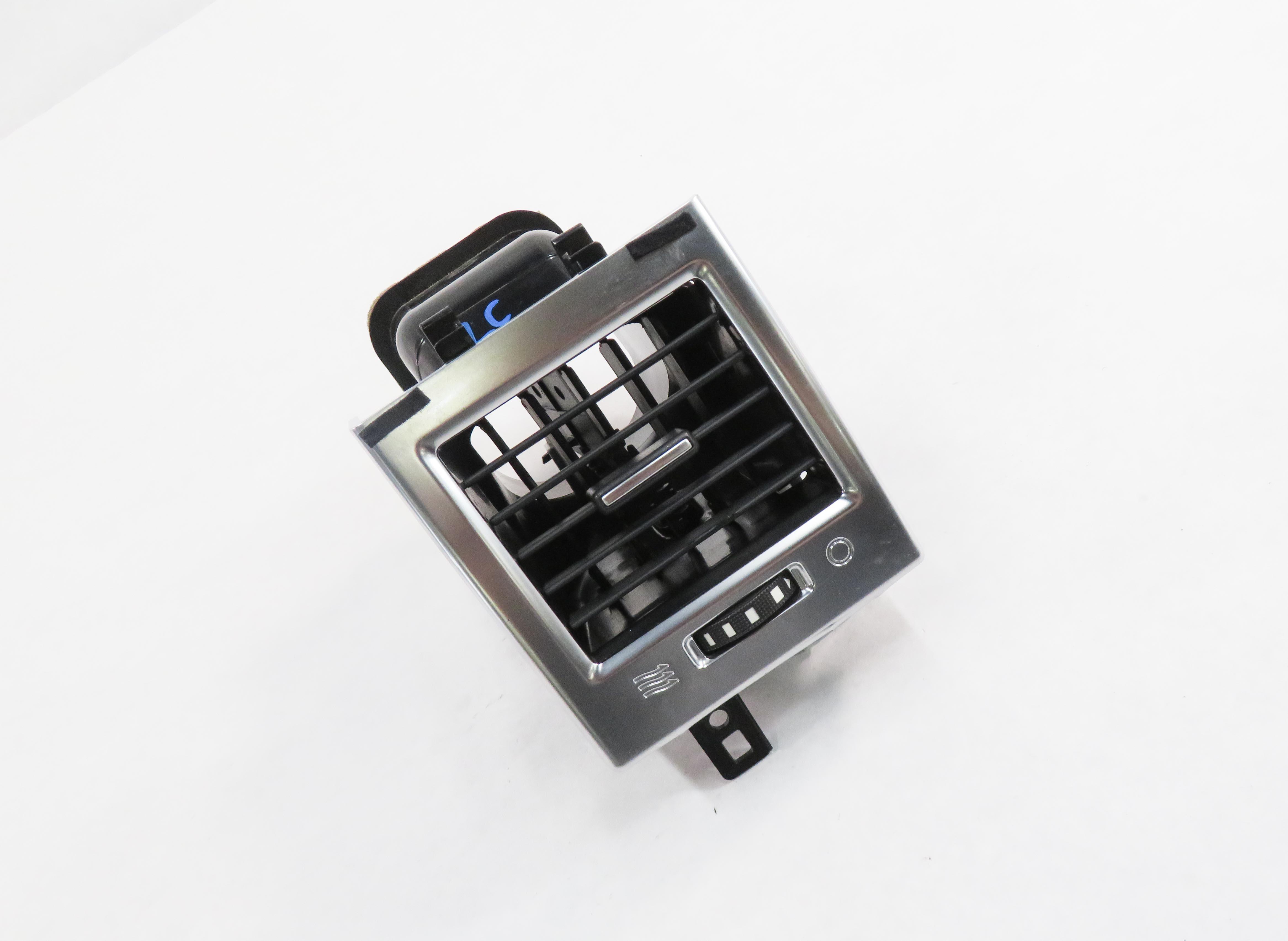 2010 RANGE ROVER SPORT (L320) LEFT SIDE CENTER DASH HEATER A/C AIR VENT — exact item pictured