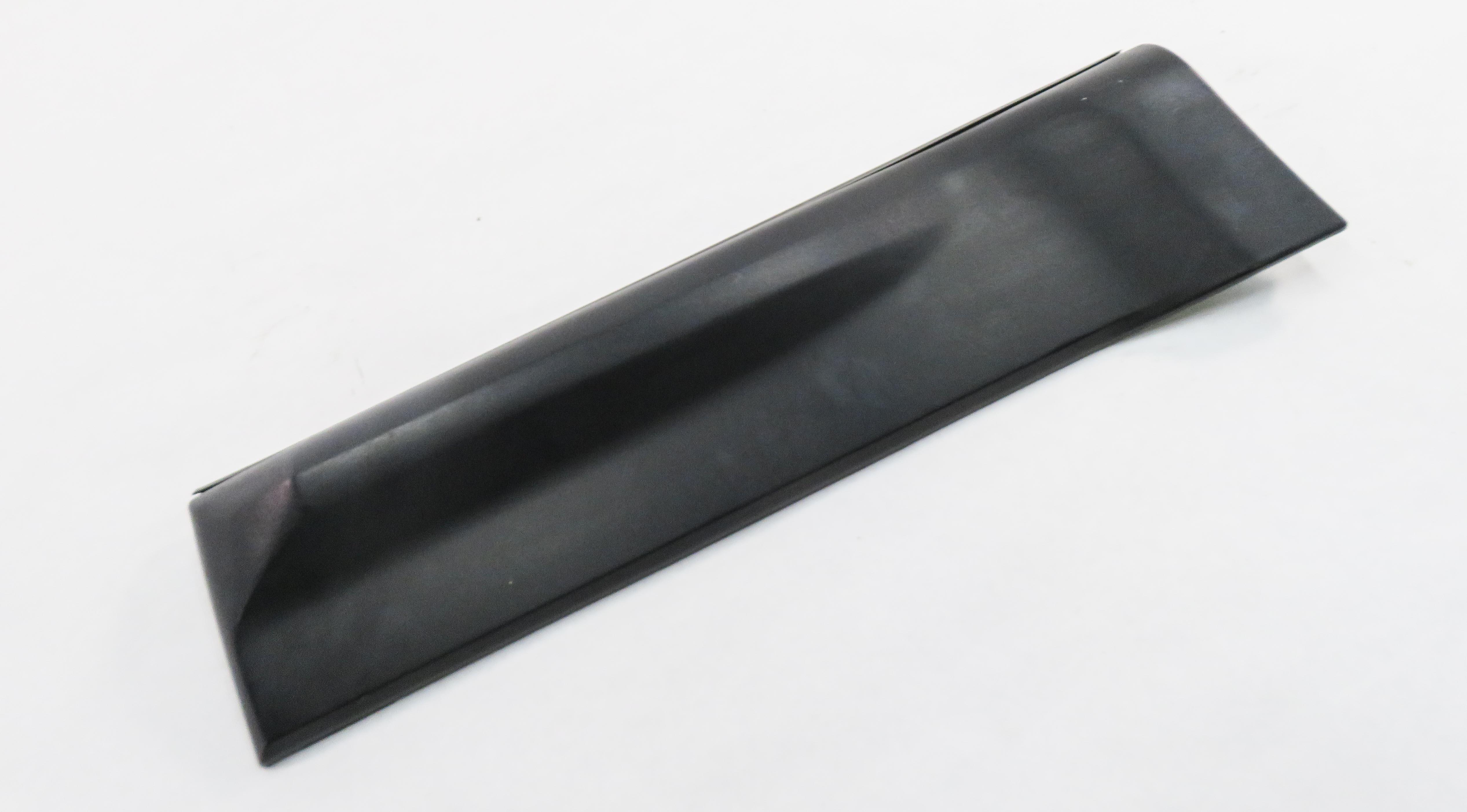 2010 RANGE ROVER SPORT (L320) RIGHT REAR DOOR LOWER MOULDING RUNNER TRIM — exact item pictured