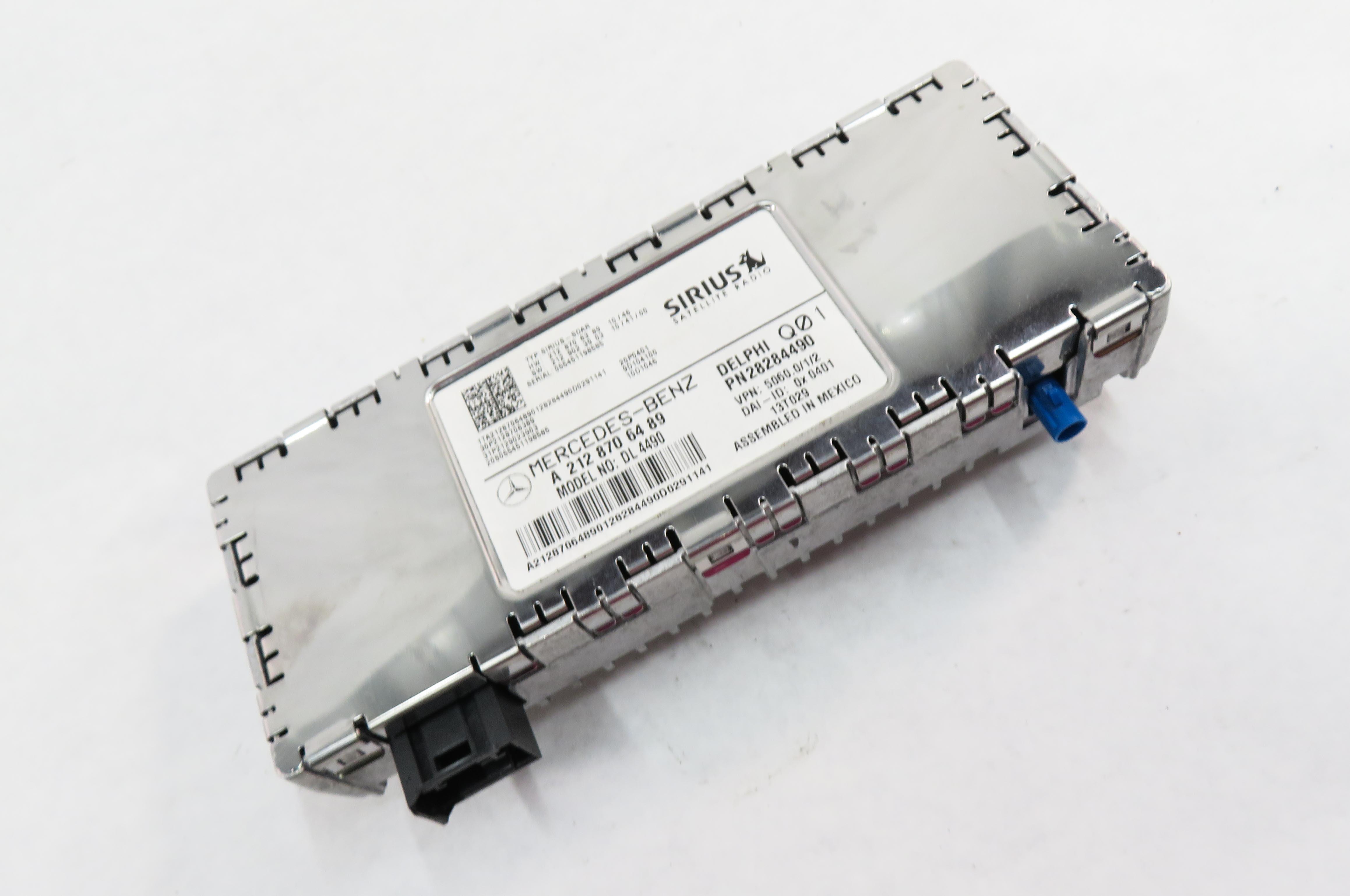 2013 MERCEDES GL450 (X166) SIRIUS SATELLITE RADIO CONTROL MODULE — exact item pictured