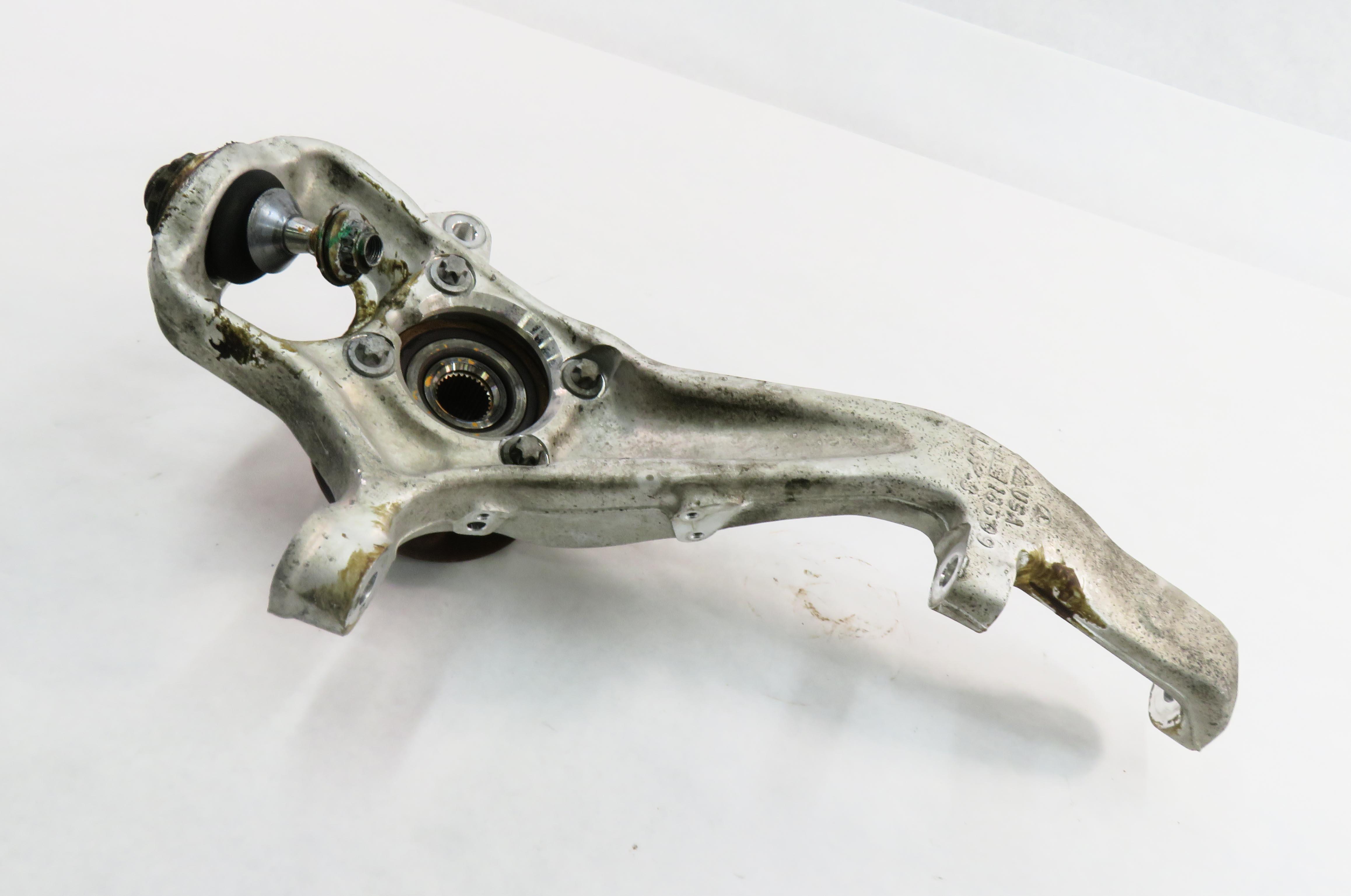 12-19 MERCEDES GL350 GL550 ML350 ML550 (W166 X166) LEFT FRONT SPINDLE KNUCKLE — exact item pictured