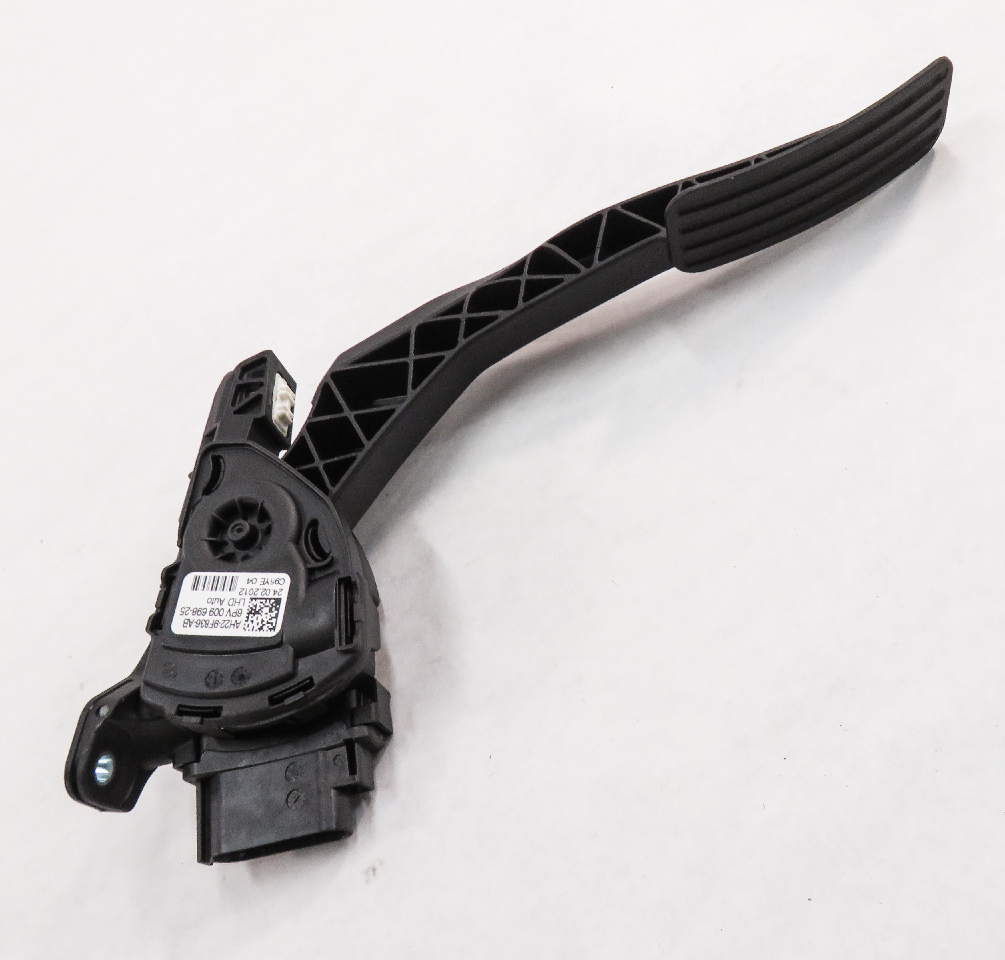 2012 RANGE ROVER SPORT (L320) GAS PEDAL — exact item pictured