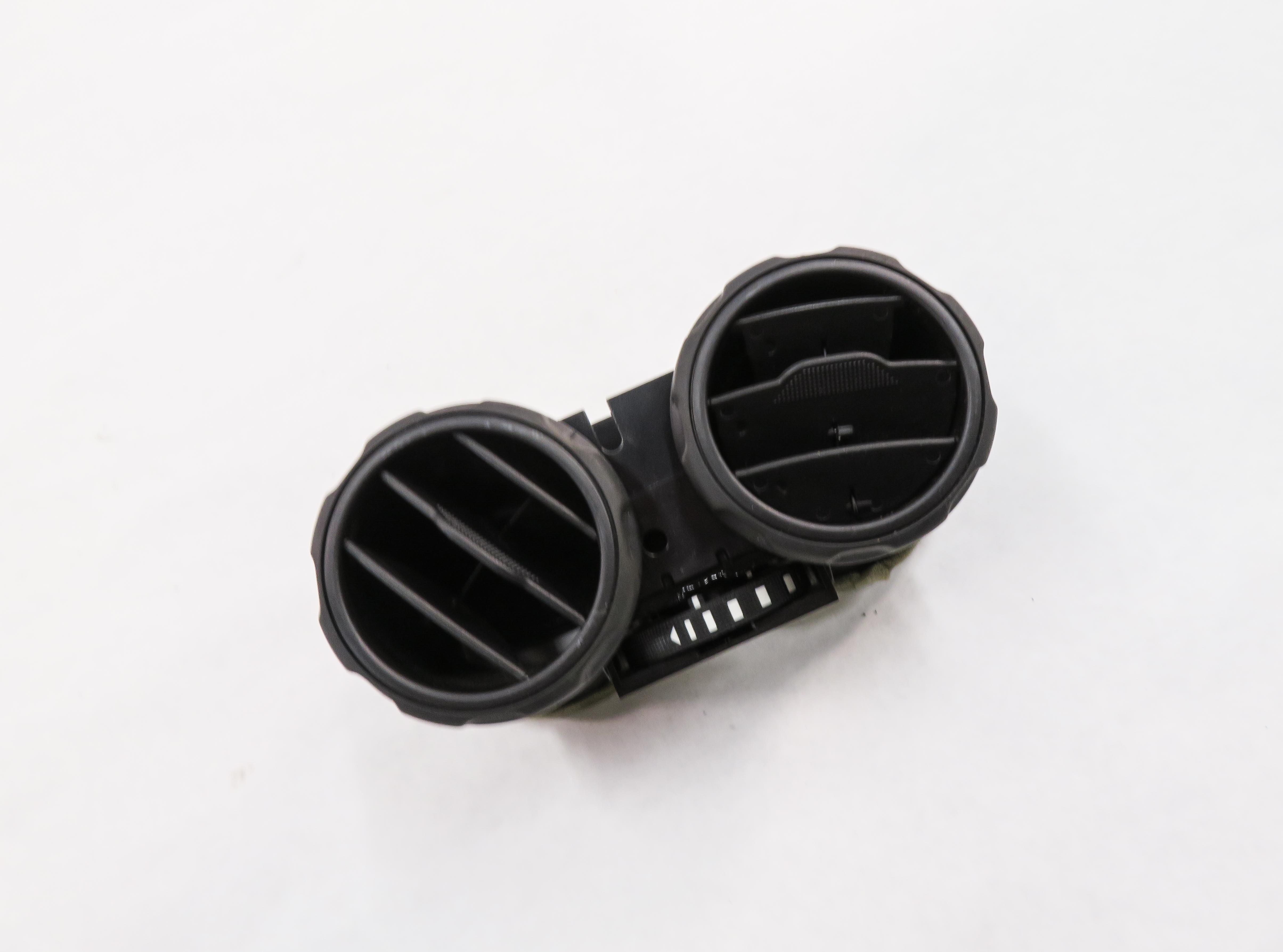 2012 RANGE ROVER SPORT (L320) REAR CENTER CONSOLE HEATER A/C AIR VENT — exact item pictured