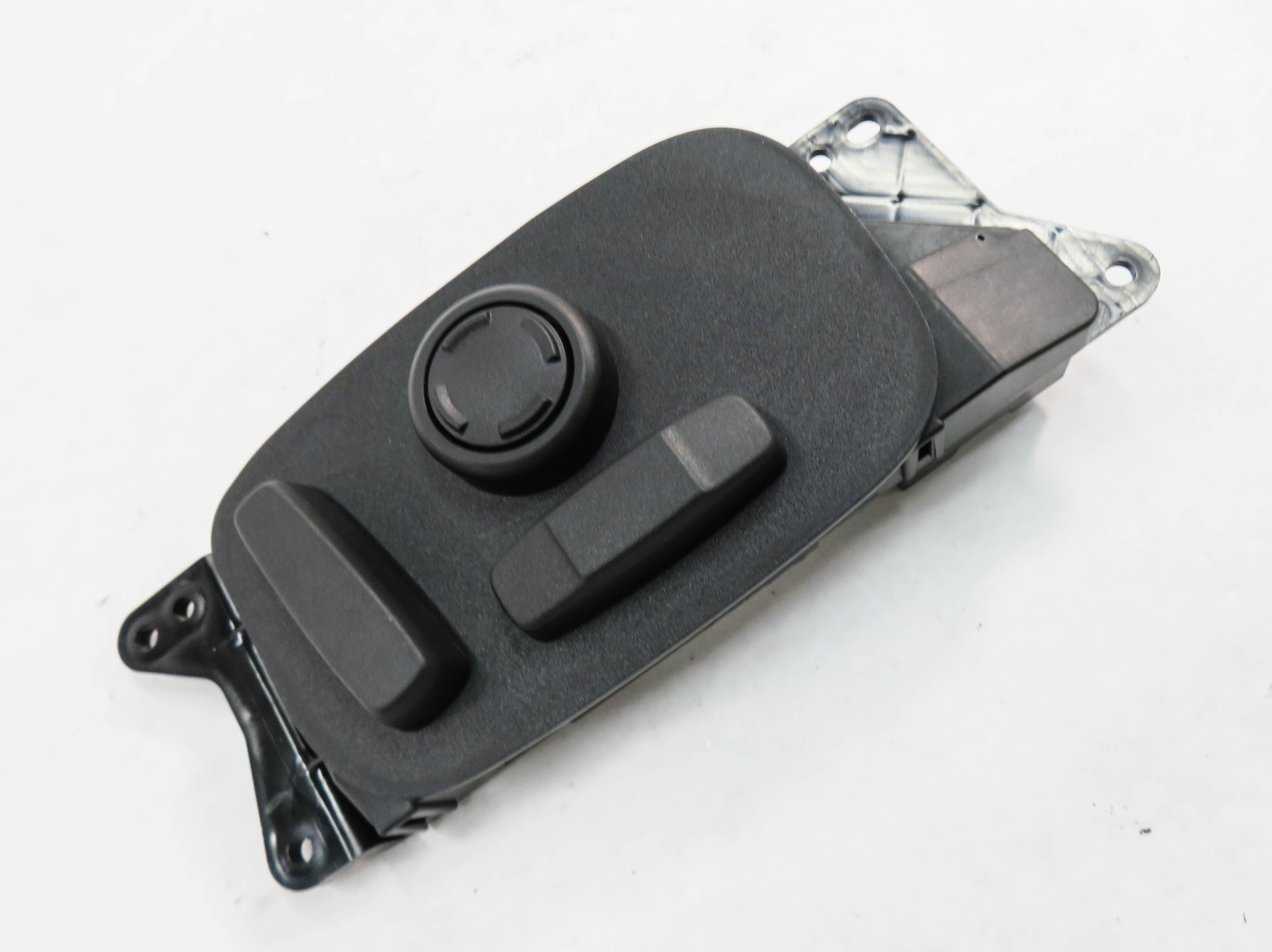 2017 LAND ROVER DISCOVERY SPORT (L550) RIGHT FRONT PASSENGER SEAT SWITCH — exact item pictured