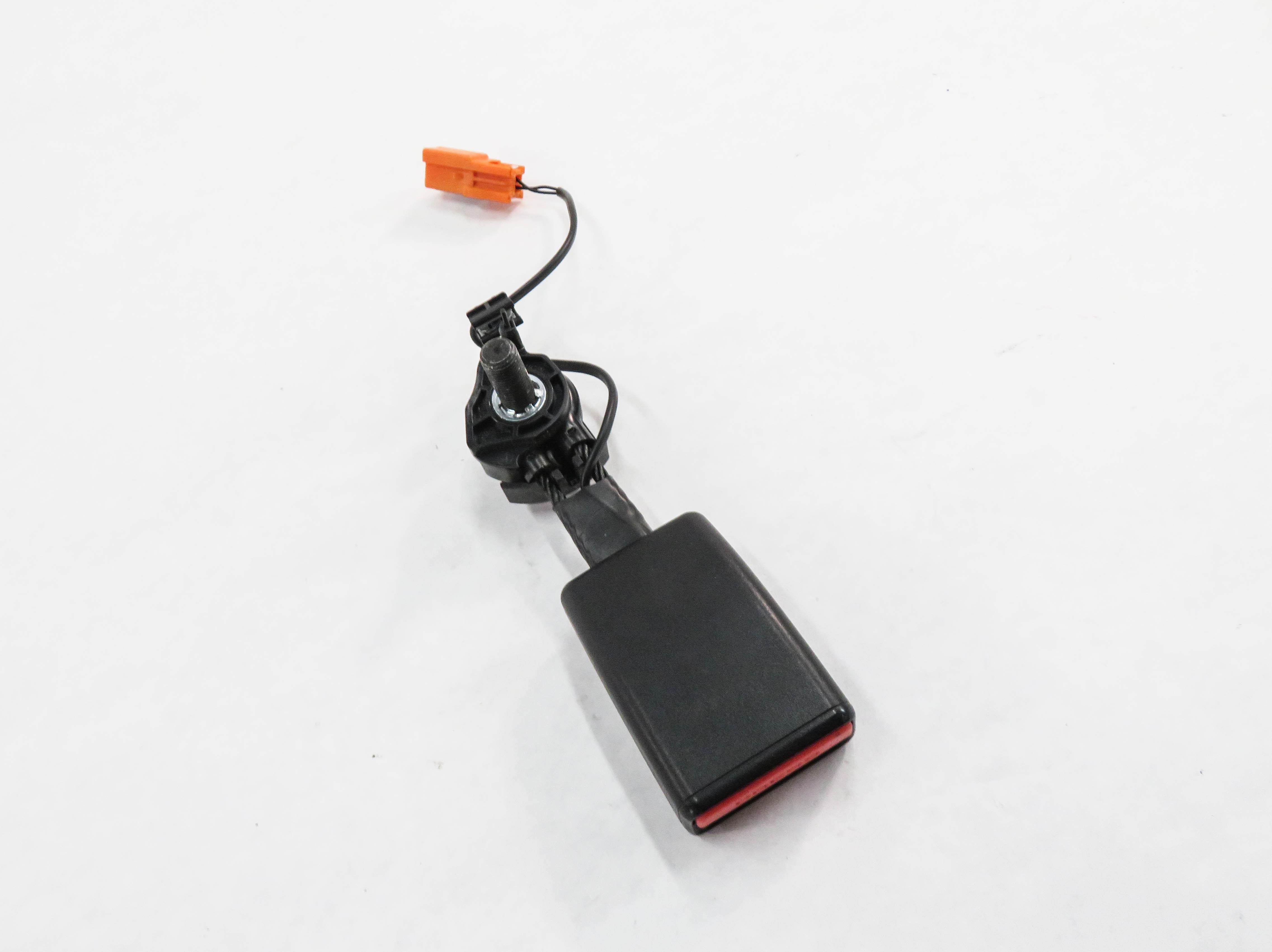 2017 LAND ROVER DISCOVERY SPORT (L550) REAR 2nd ROW - RIGHT SEATBELT RECEIVER — exact item pictured