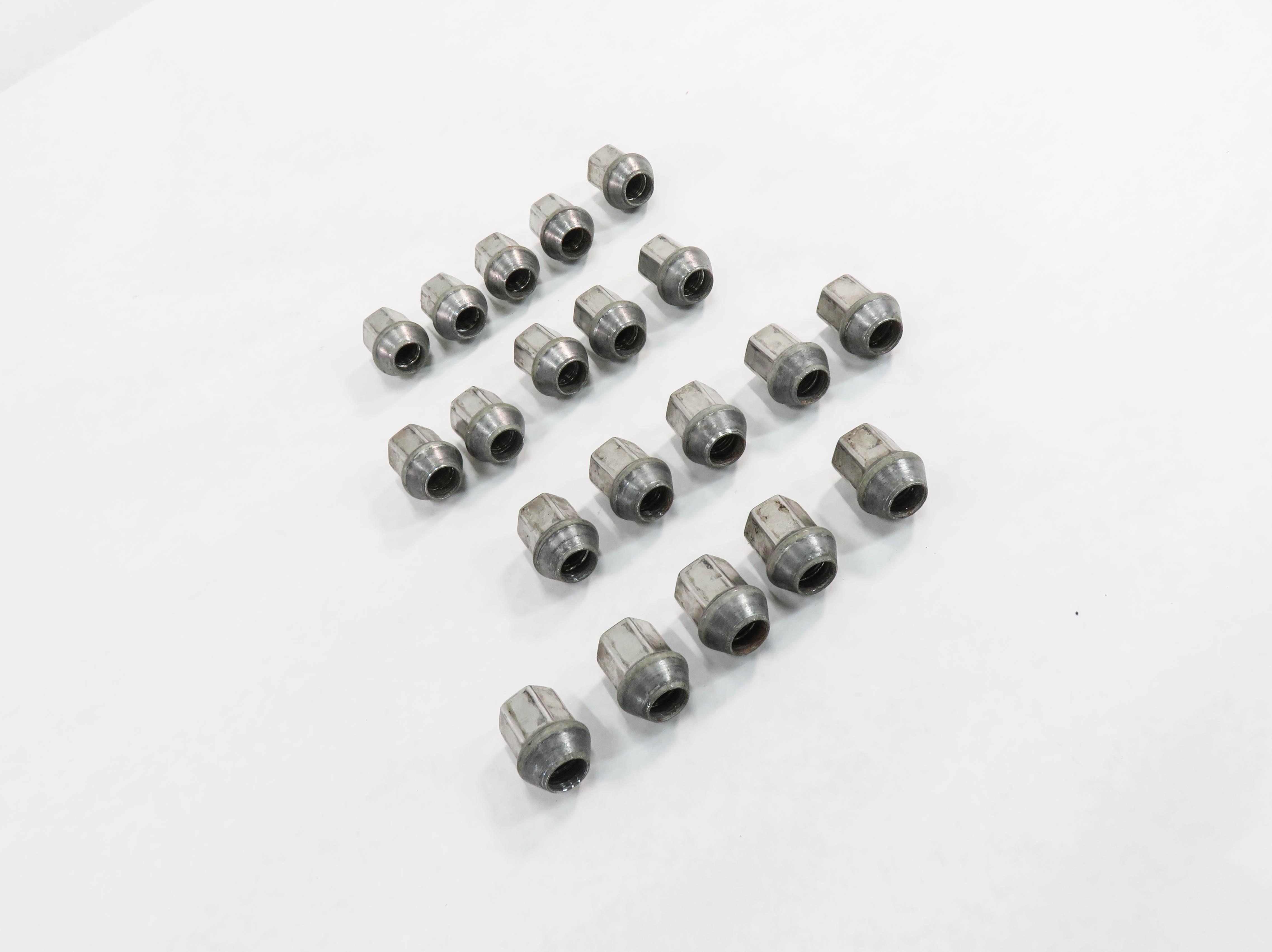 2008-2020 LAND ROVER LR2 DISCOVERY SPORT RANGE ROVER EVOQUE VALAR - LUG NUT SET — exact item pictured