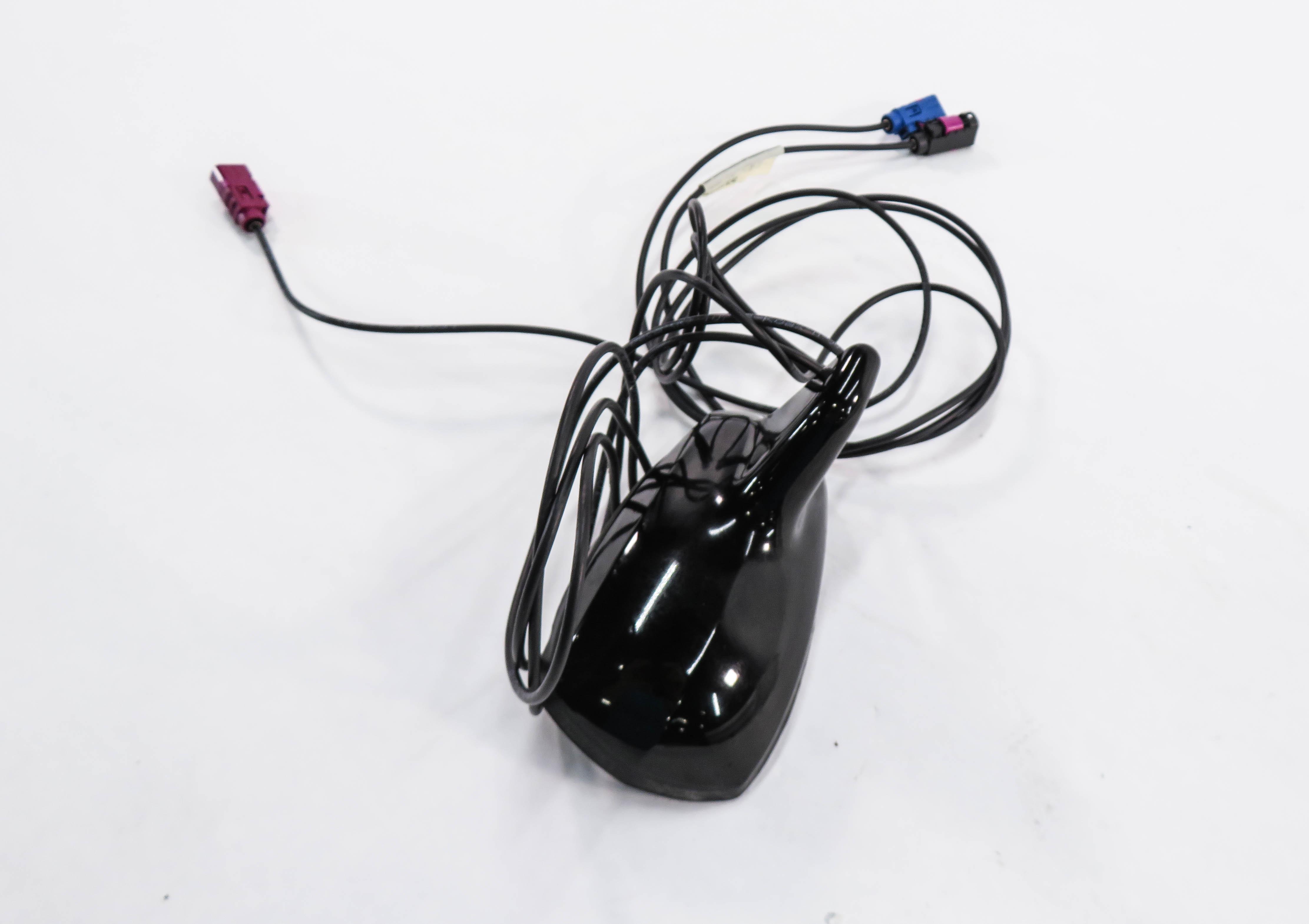 2013 MERCEDES C250 (W204) RADIO STEREO SHARK FIN ANTENNA (BLACK) — exact item pictured